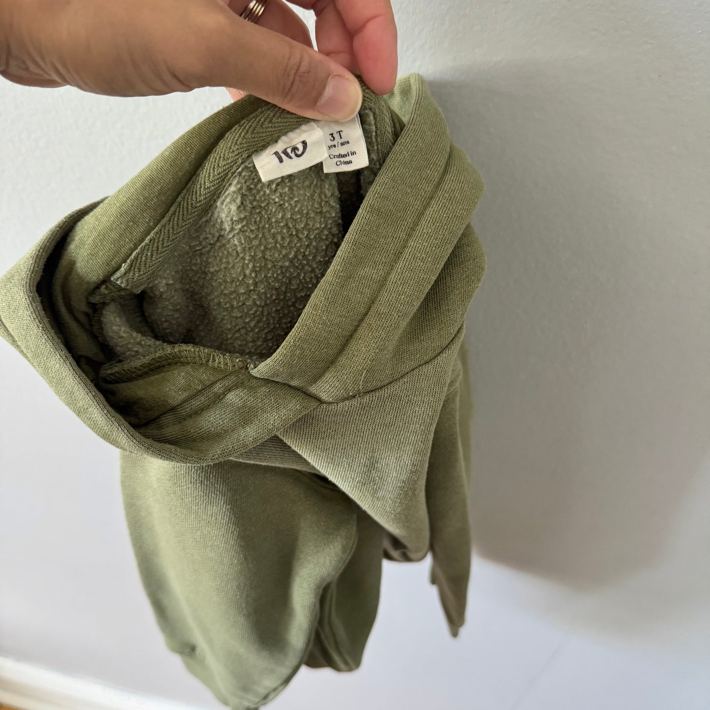 10 tree / Khaki hoodie / 3T