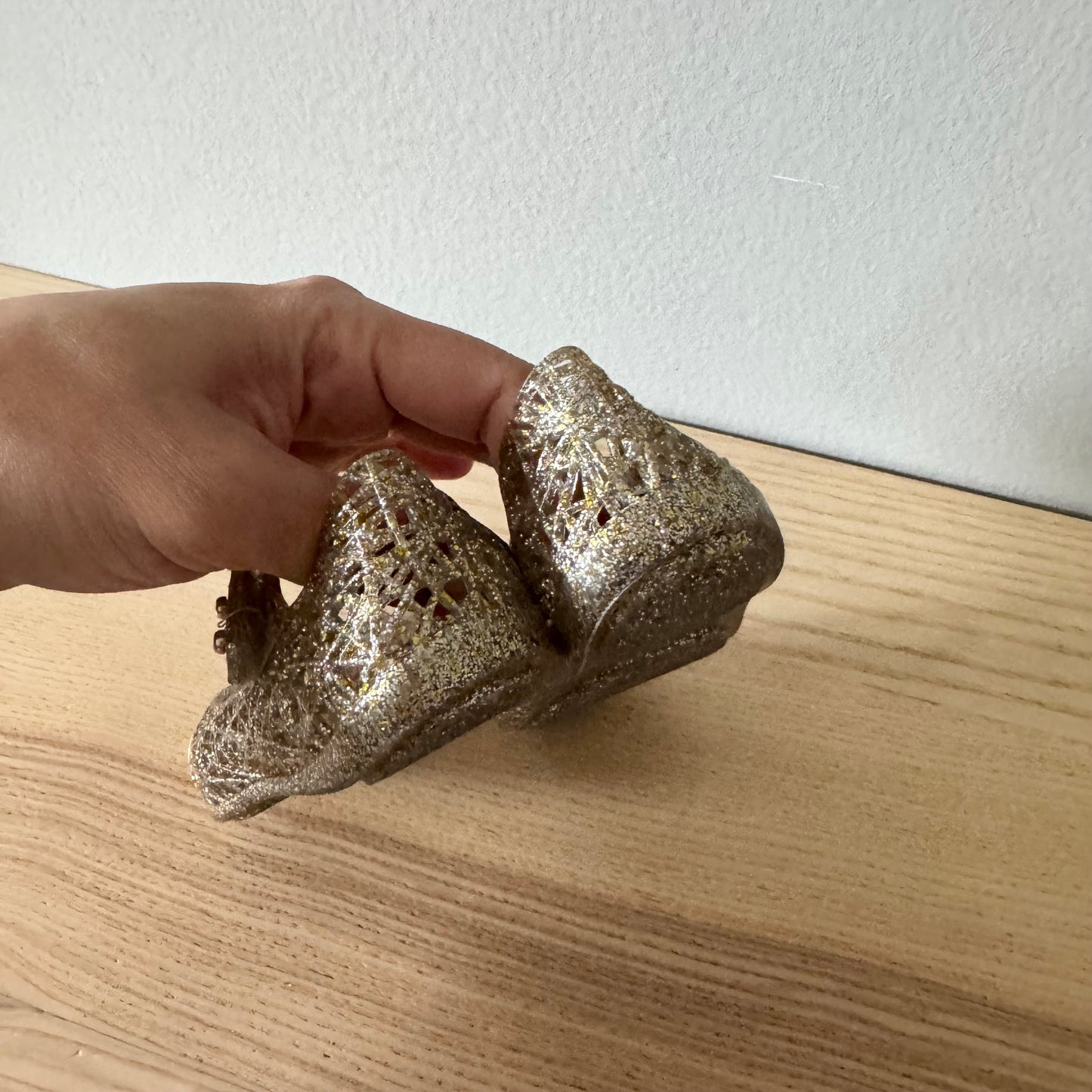 Mini Melissa / Chaussures à paillettes dorées / US6