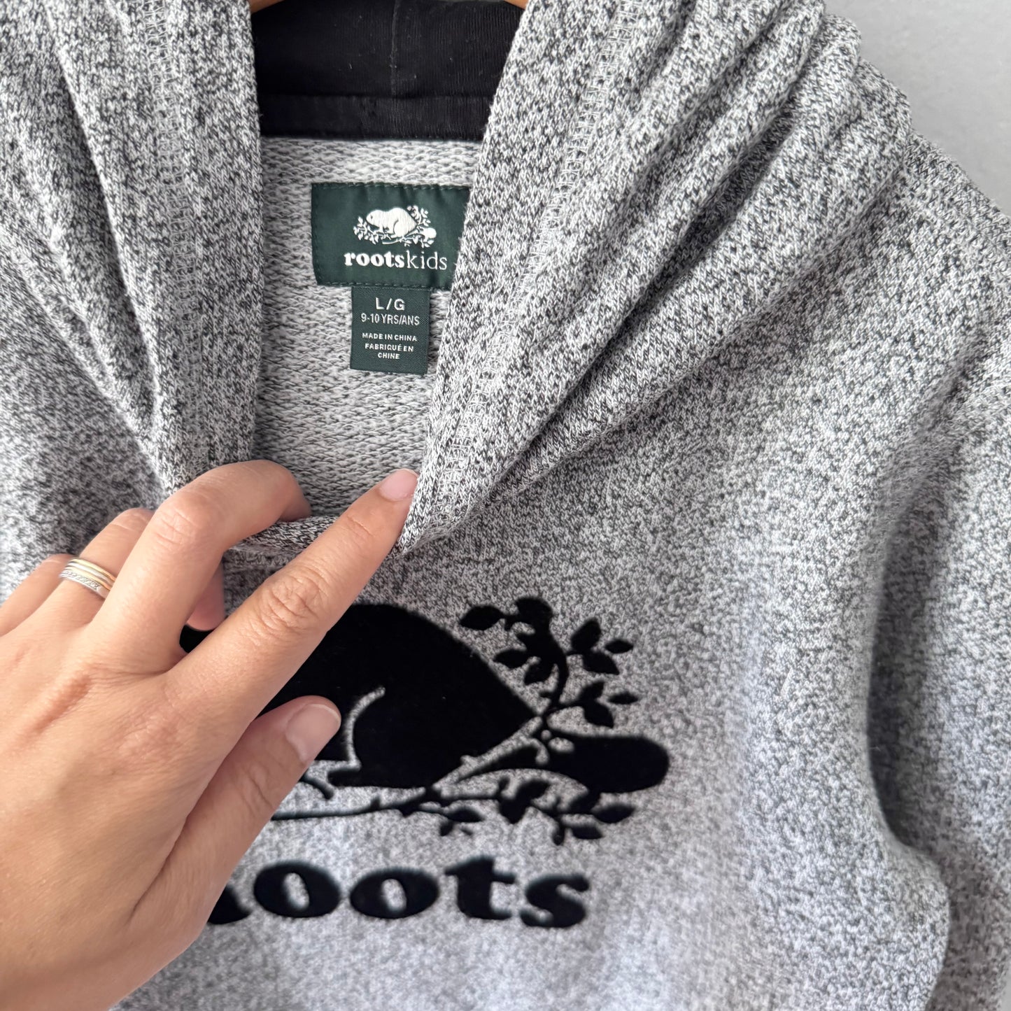 Roots / Black salt and pepper hoodie / 9-10Y