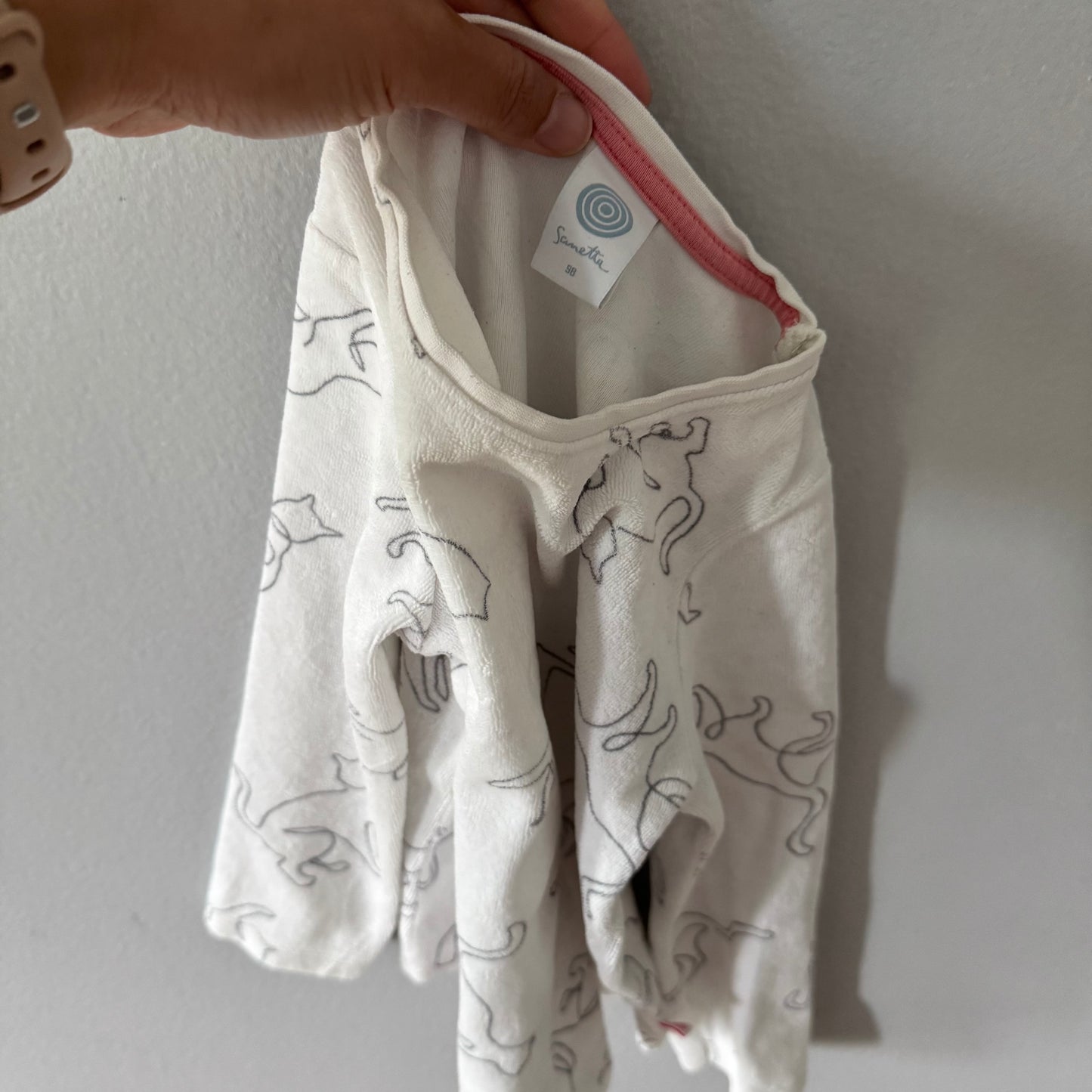 Sanetta / White velour pajama set / 98(3t)