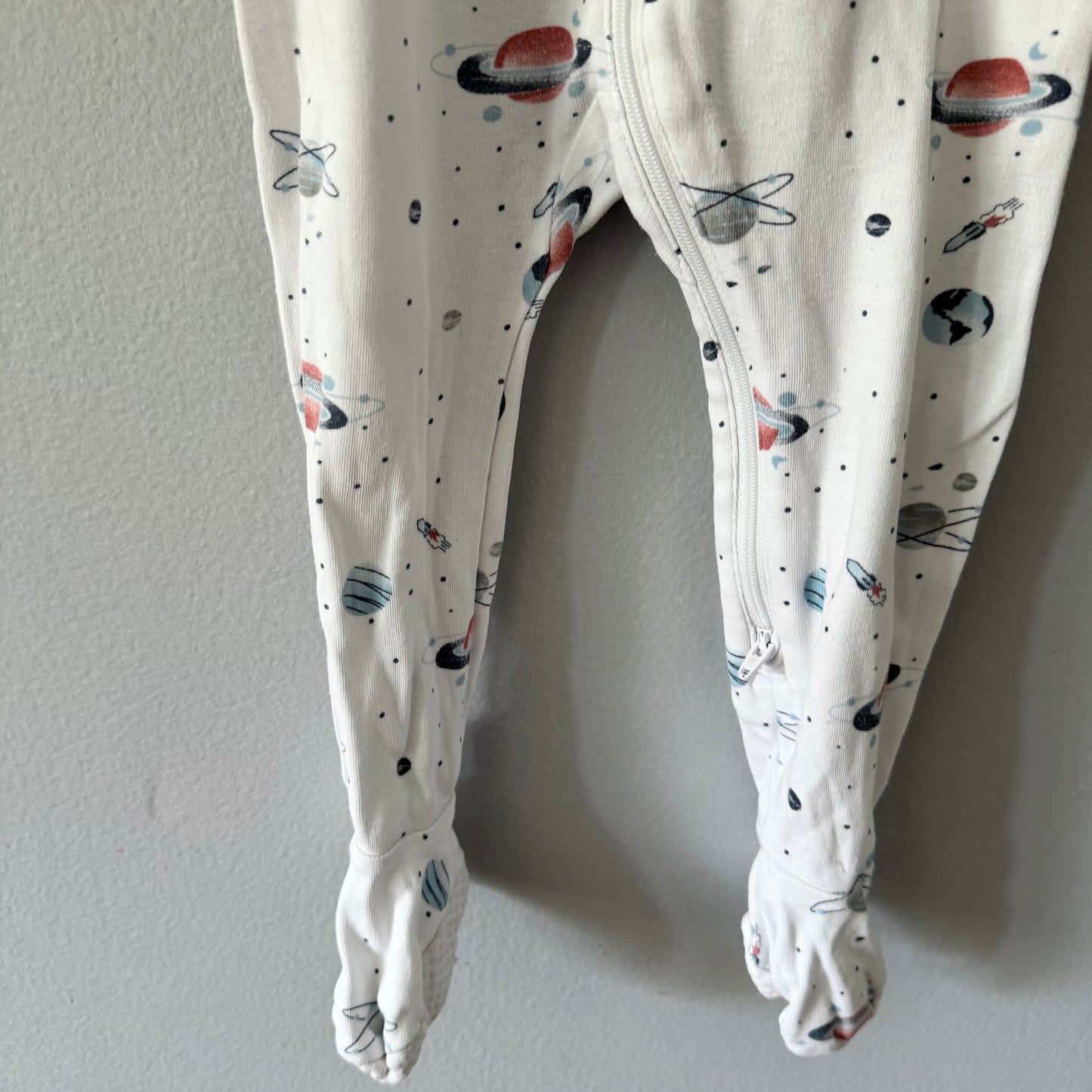 Petit lem / White x planet romper / 18M