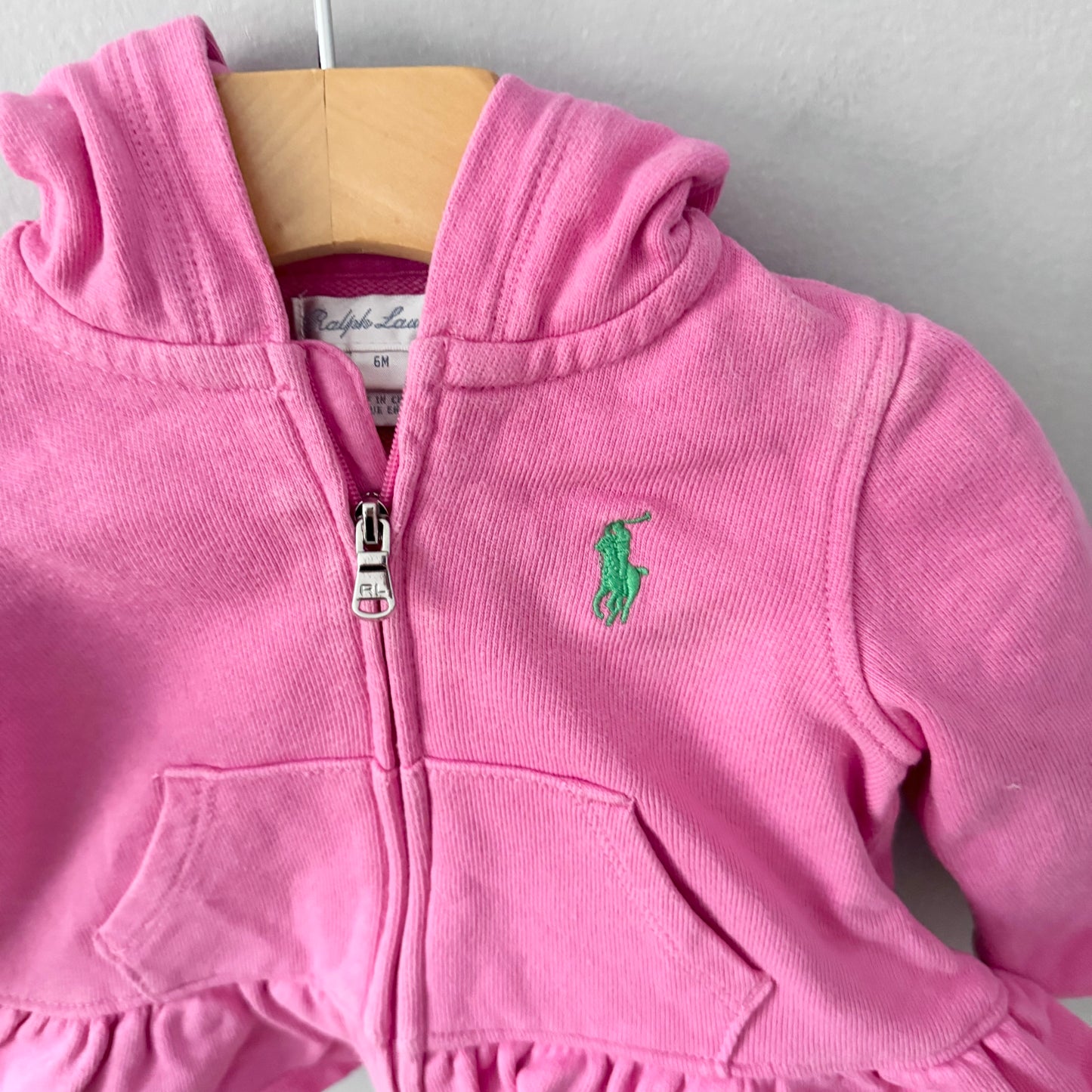 Polo Ralph Lauren / Sweat à capuche zippé à volants rose / 6M