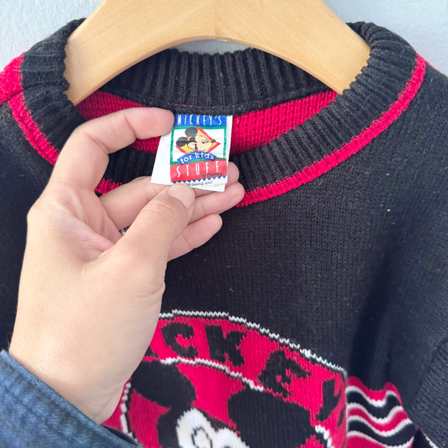 Vintage Disney / Mickey red x black knit pullover / 5Y