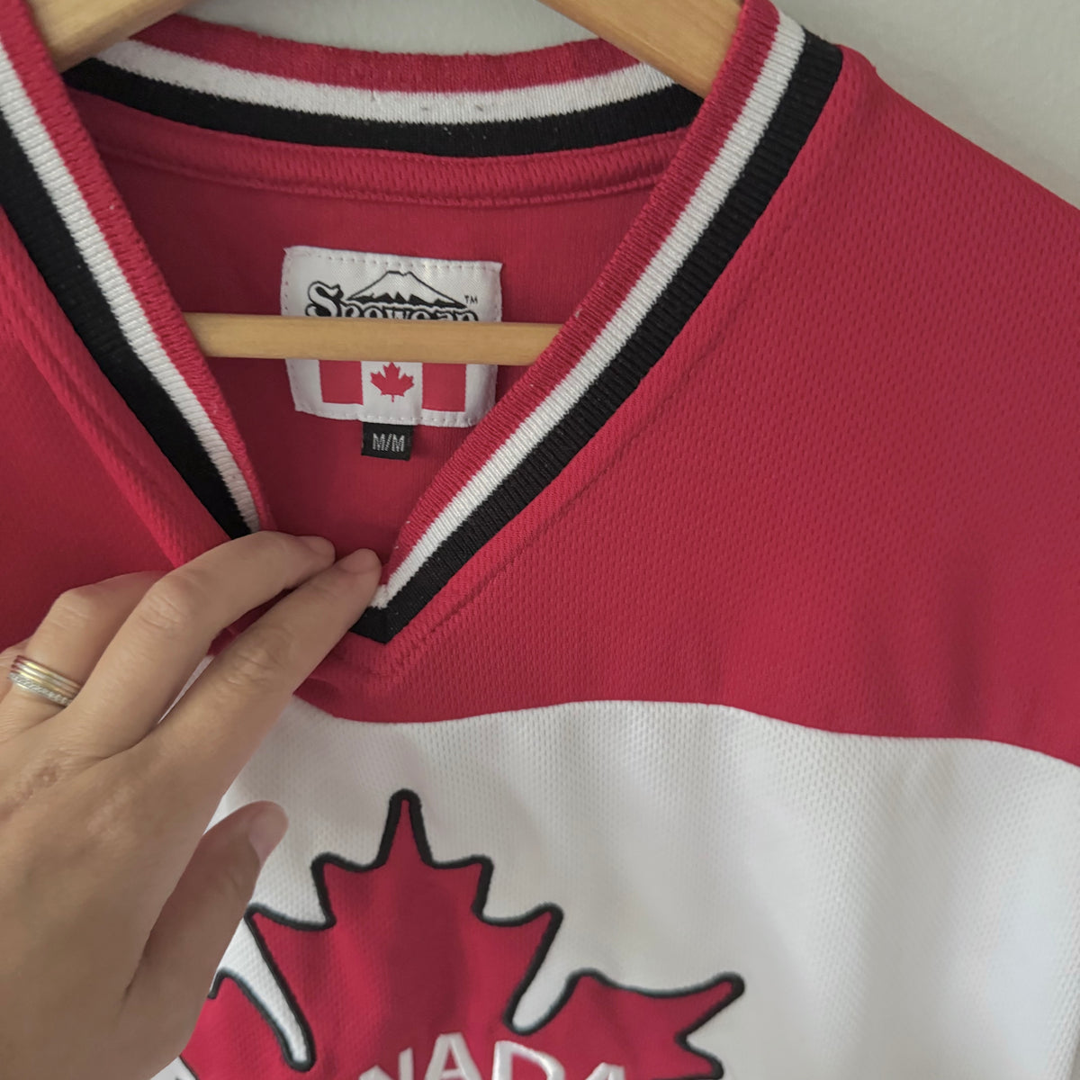 Snowcap / Canada jersey / 10-12Y