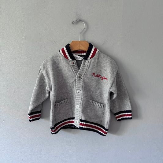 Gap x Paddington / Light grey knit cardigan / 12-18M