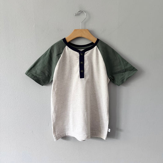 Tommy Bahama / Beige khaki raglan T-shirt / 5-6Y