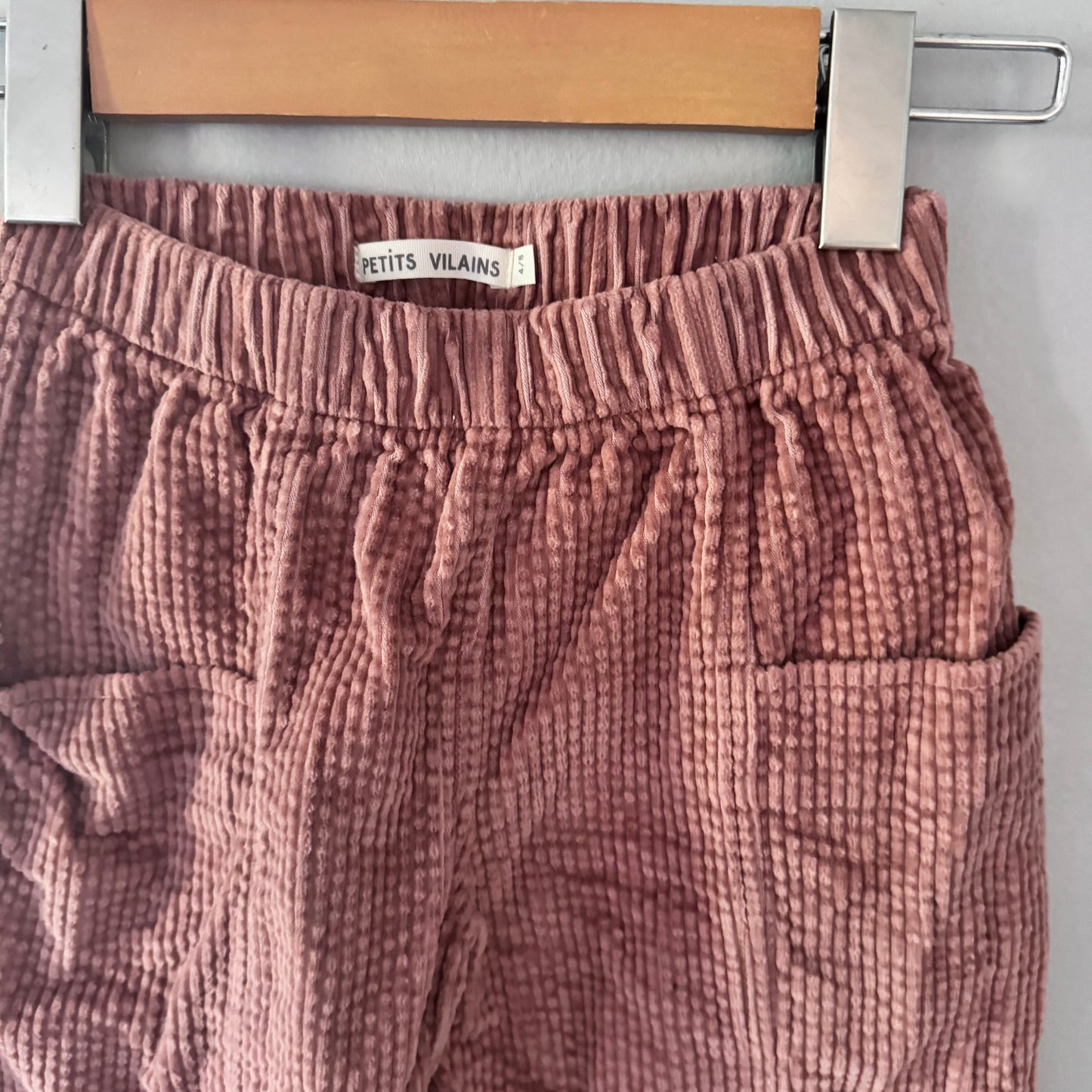Petits Vilains / Pink corduroy pants / 4-5Y