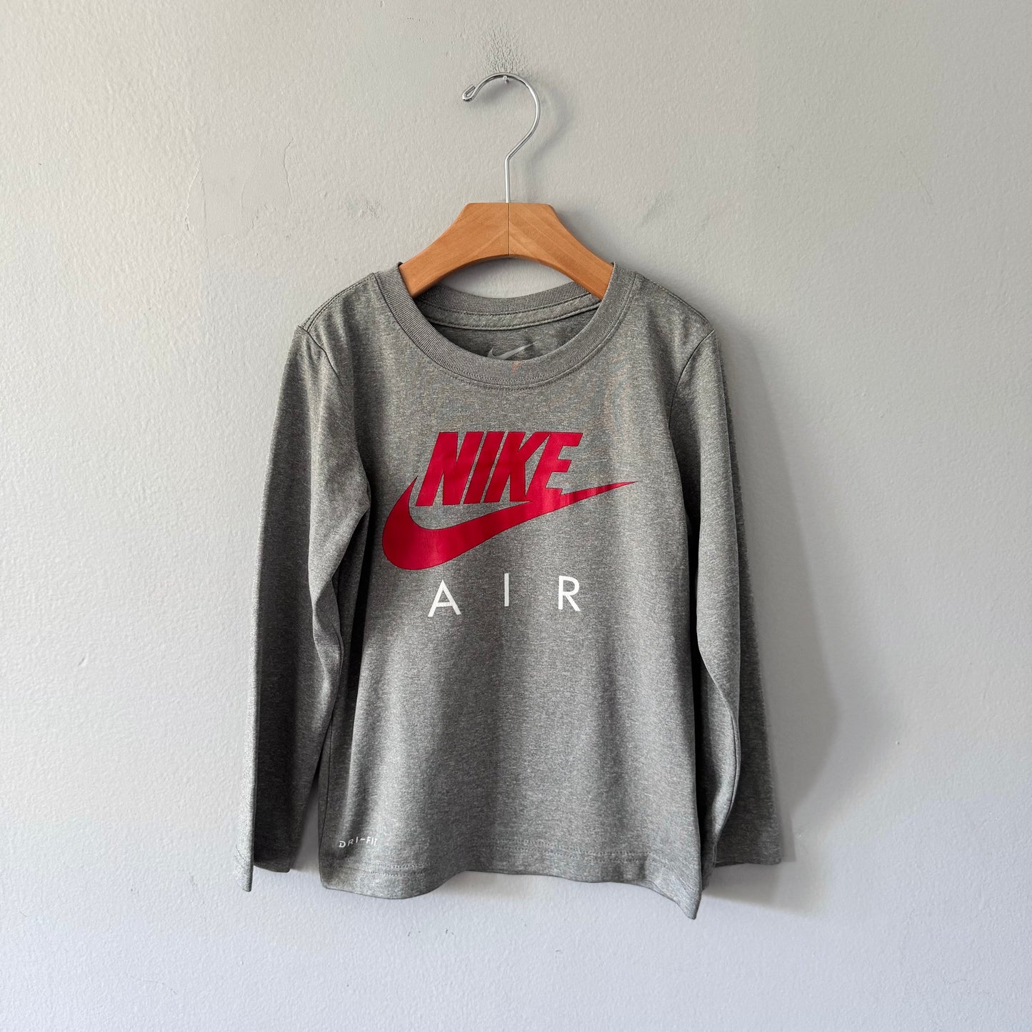 Nike / Grey x red logo active long sleeve / 6Y