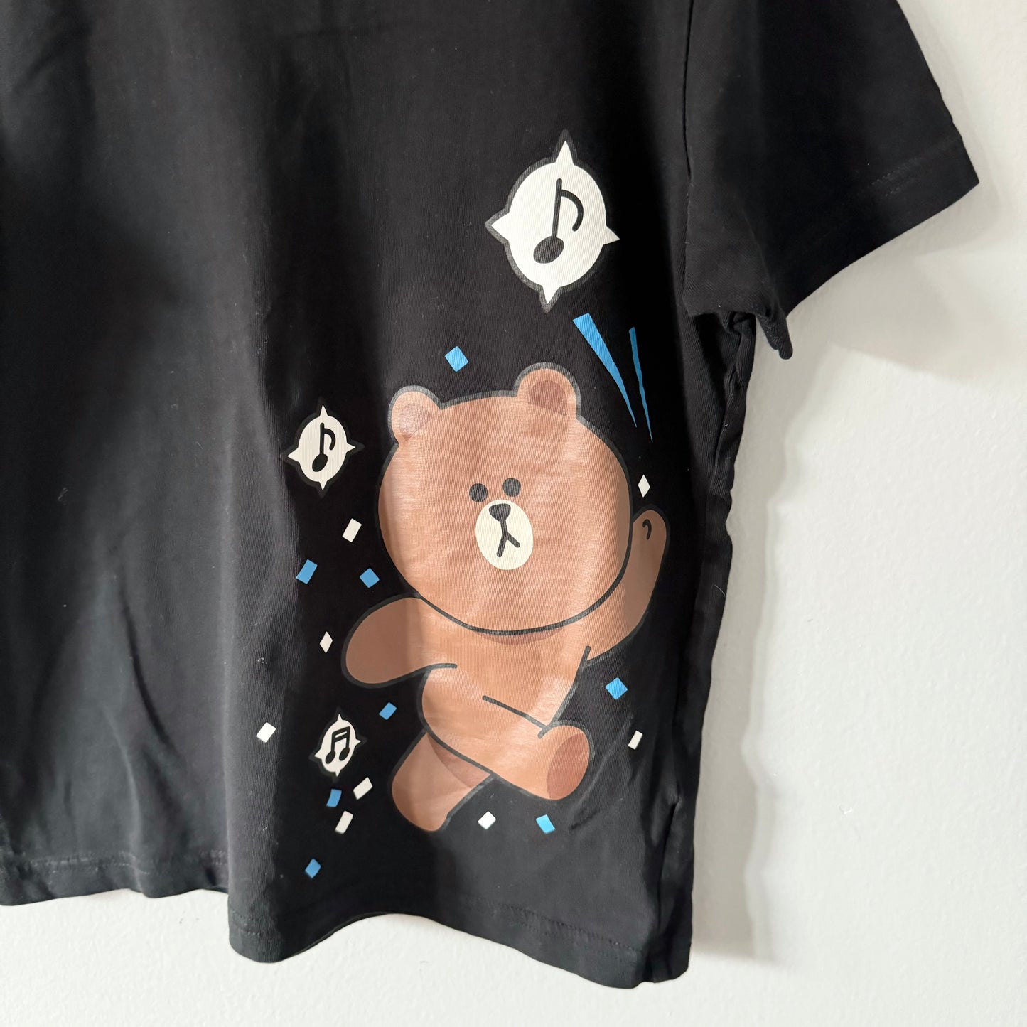 Uniqlo / Line friends T-shirt / 7-8Y