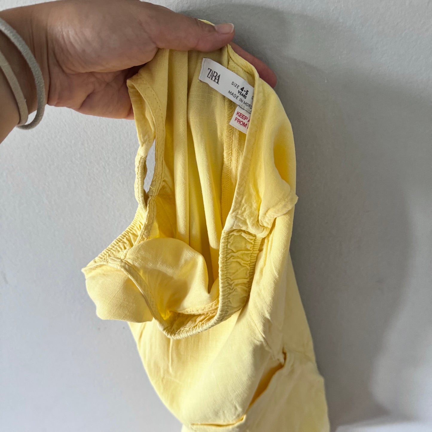 Zara / Yellow viscose overalls / 4-5Y