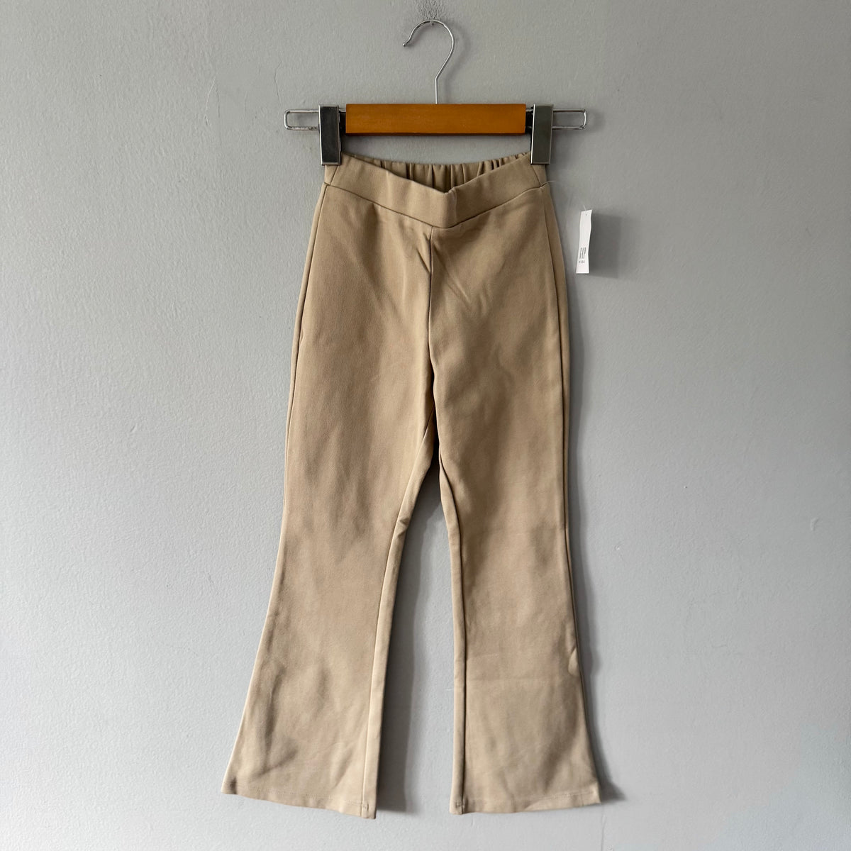 Gap / Beige soft pants / 6-7Y - New with tag