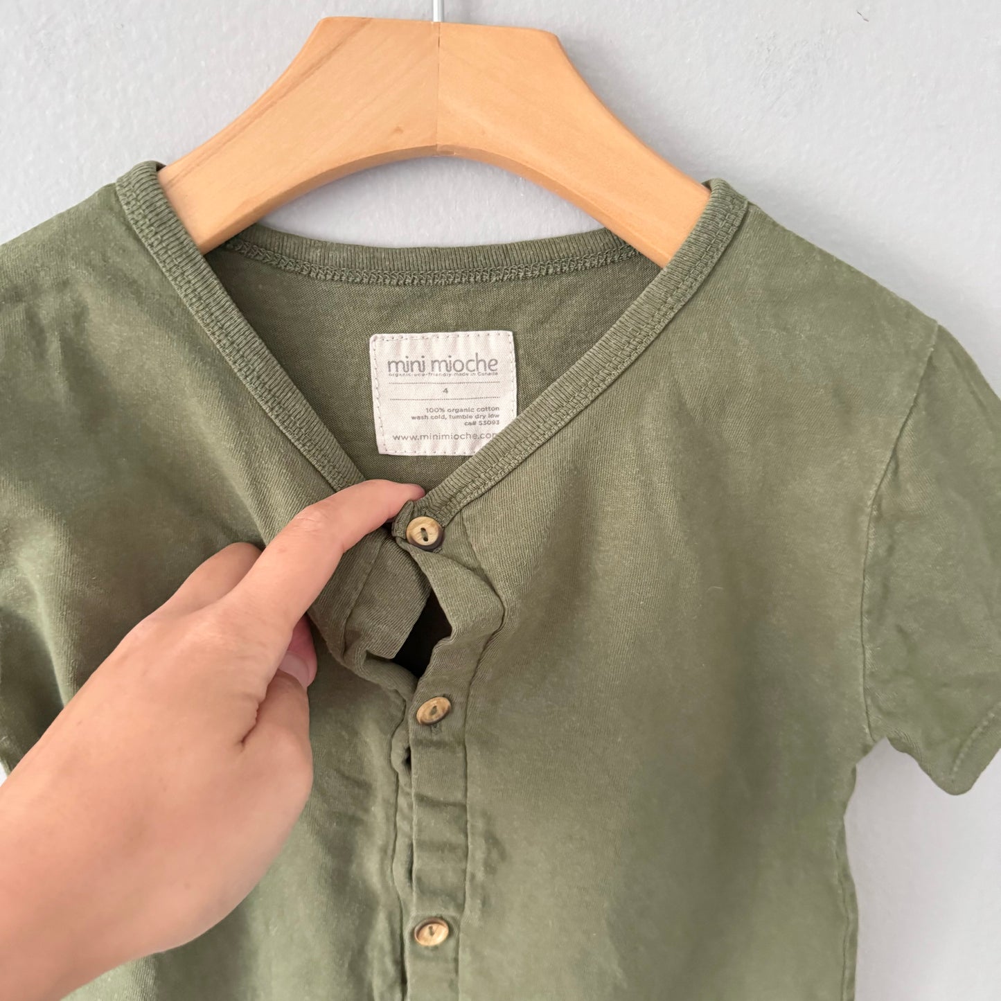 Mini mioche / Khaki short sleeve romper / 4Y