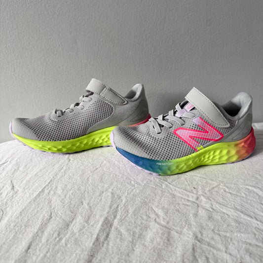 New Balance / Running Shoes / US13