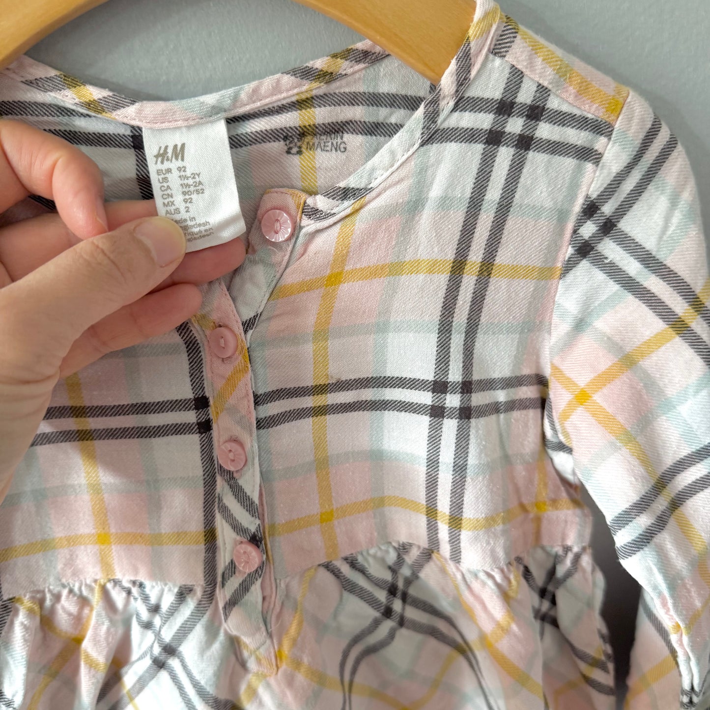 H&M / Light pink checked flannel dress / 18-24M