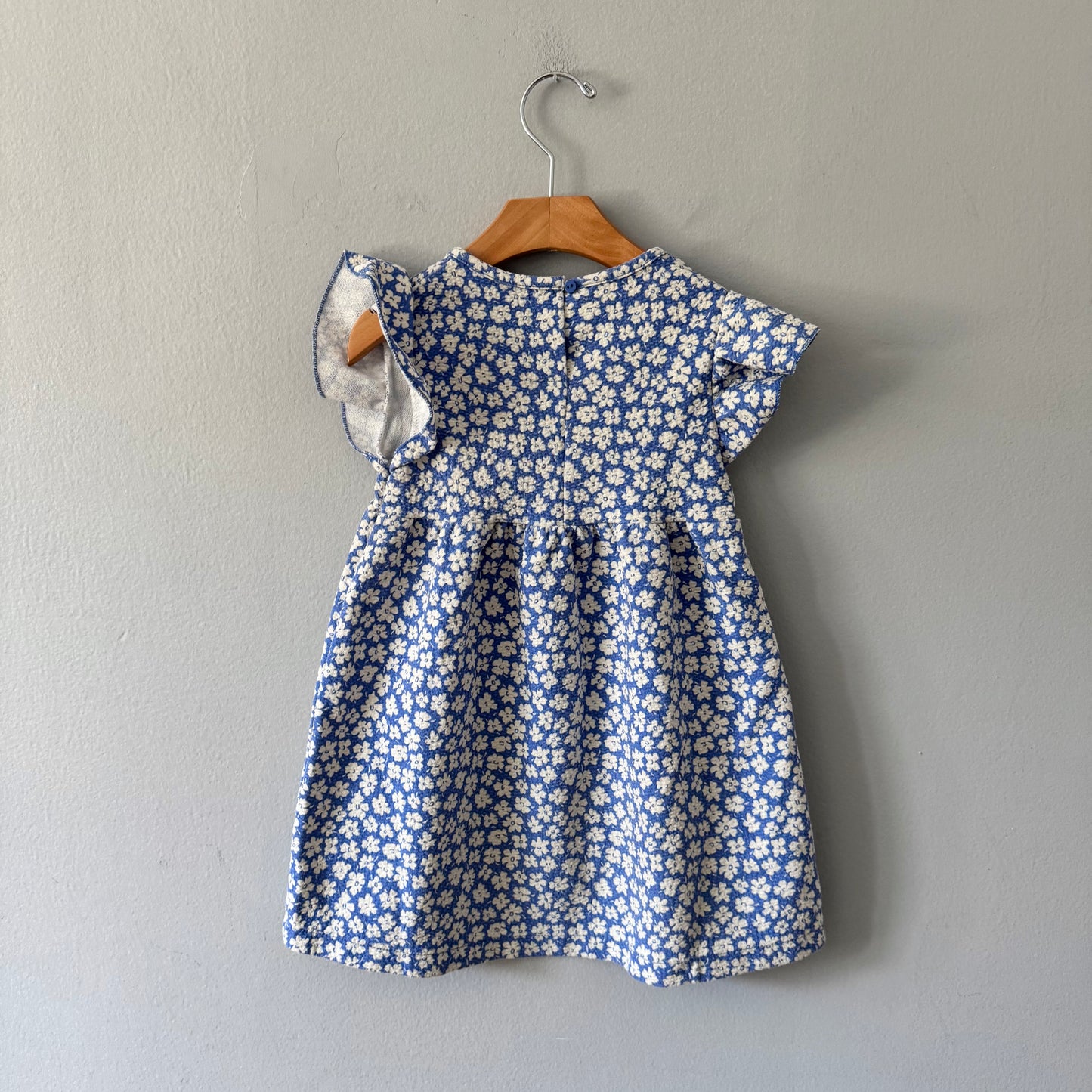 Zara / Blue x white floral dress / 3-4Y