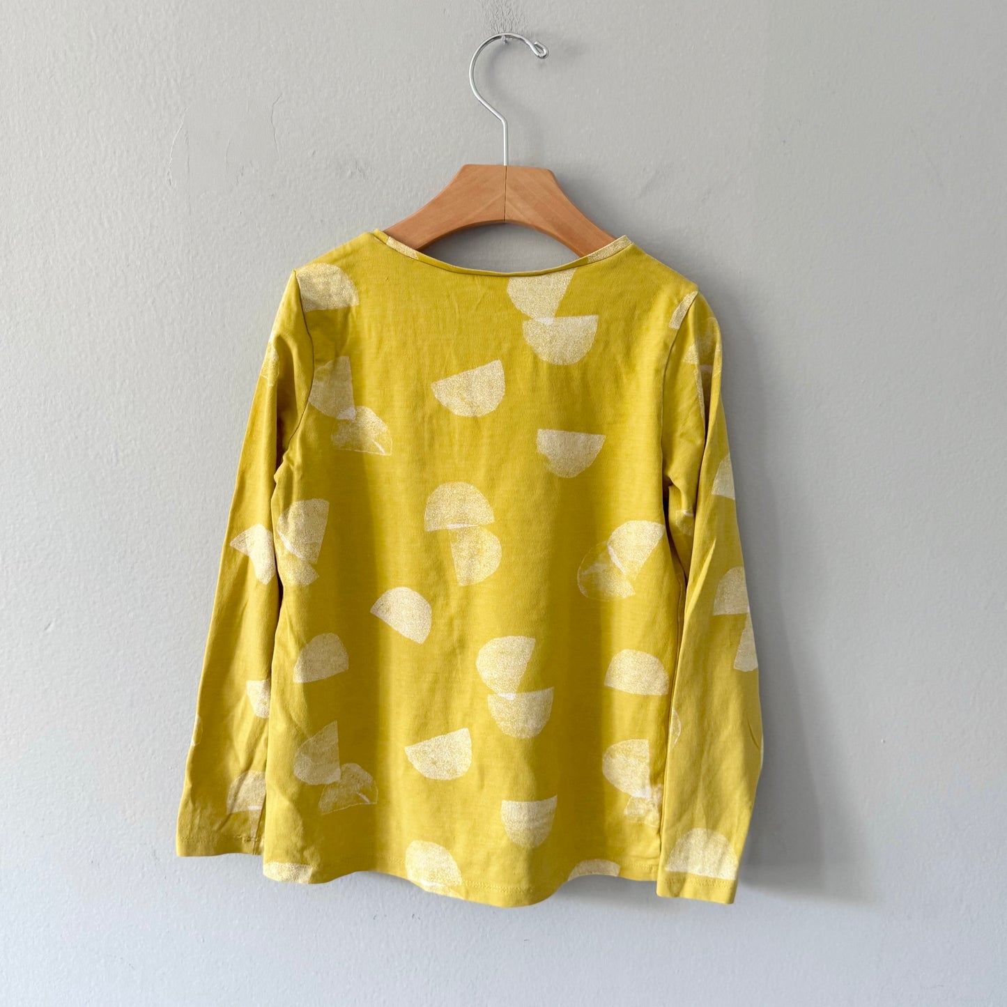H&M / Yellow x white long sleeve / 6-8Y