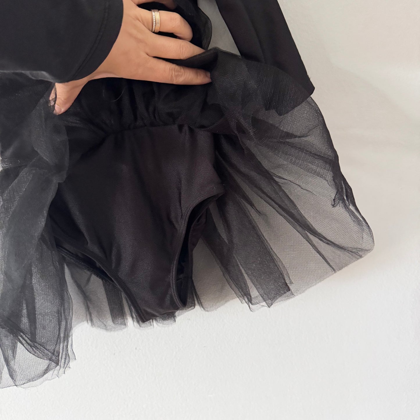 No brand / Black tutu ballet attire / 3Y