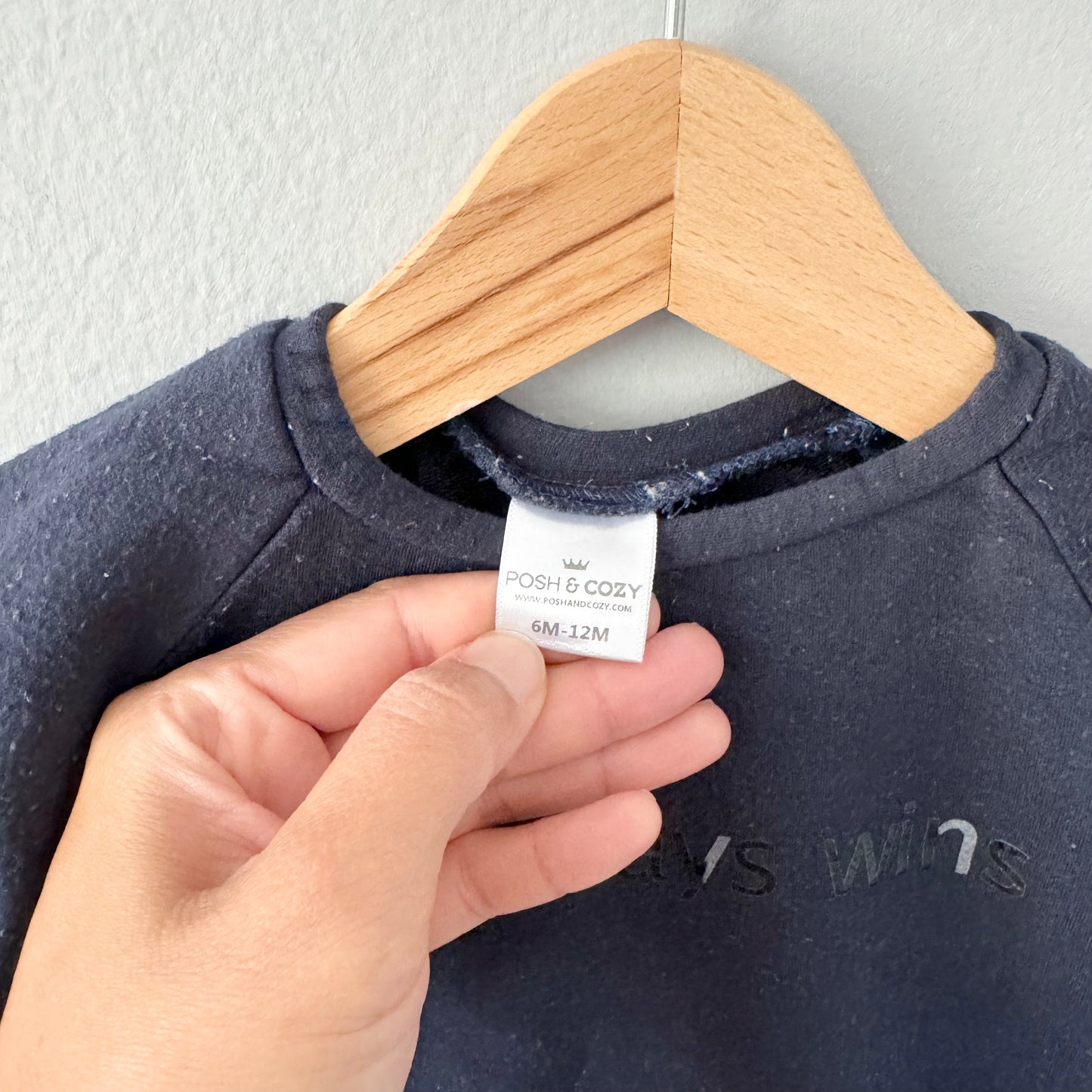 Posh & Cozy / Love always wins sweatshirt / 6-12M