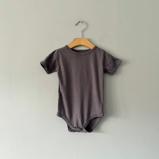 Mini Mioche / Smokey purple short sleeve onesie / 18-24M