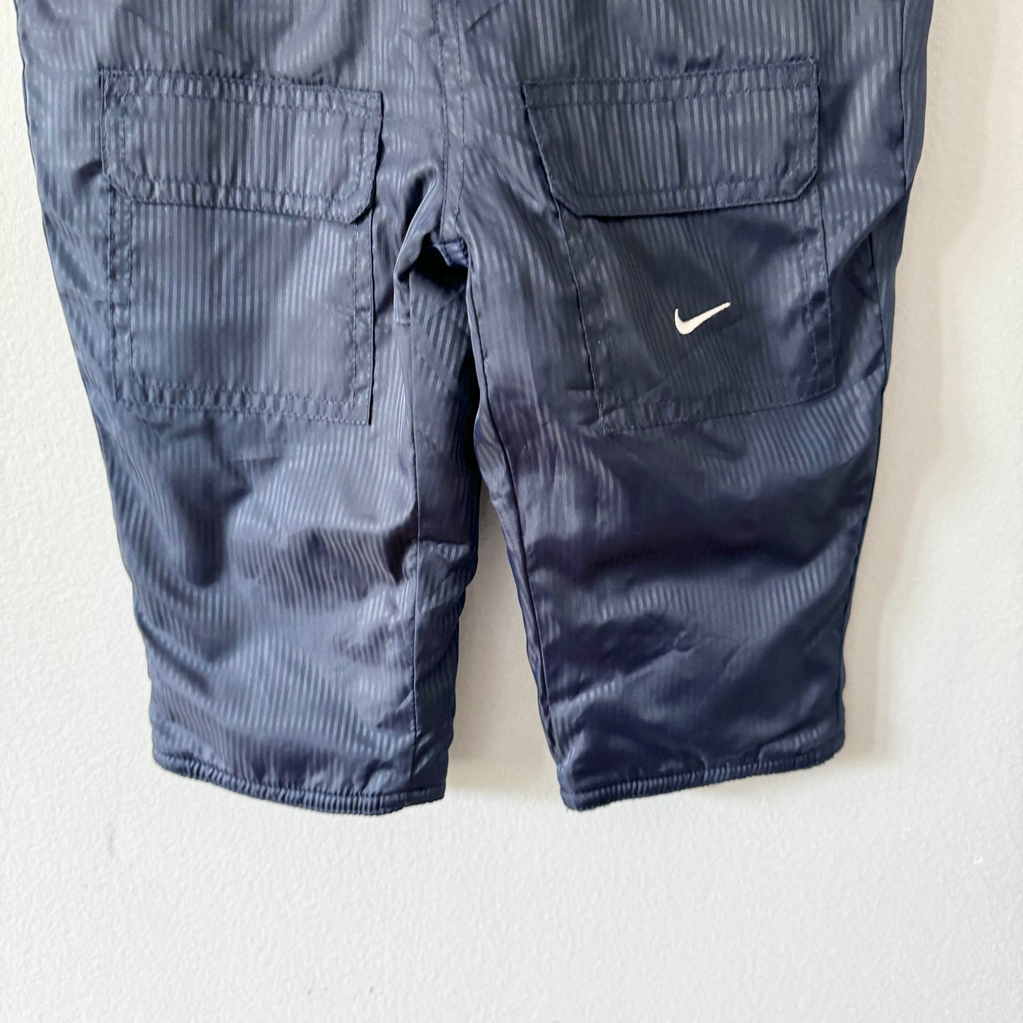 Nike / Toronto Maple Leafs snow pants / 12M