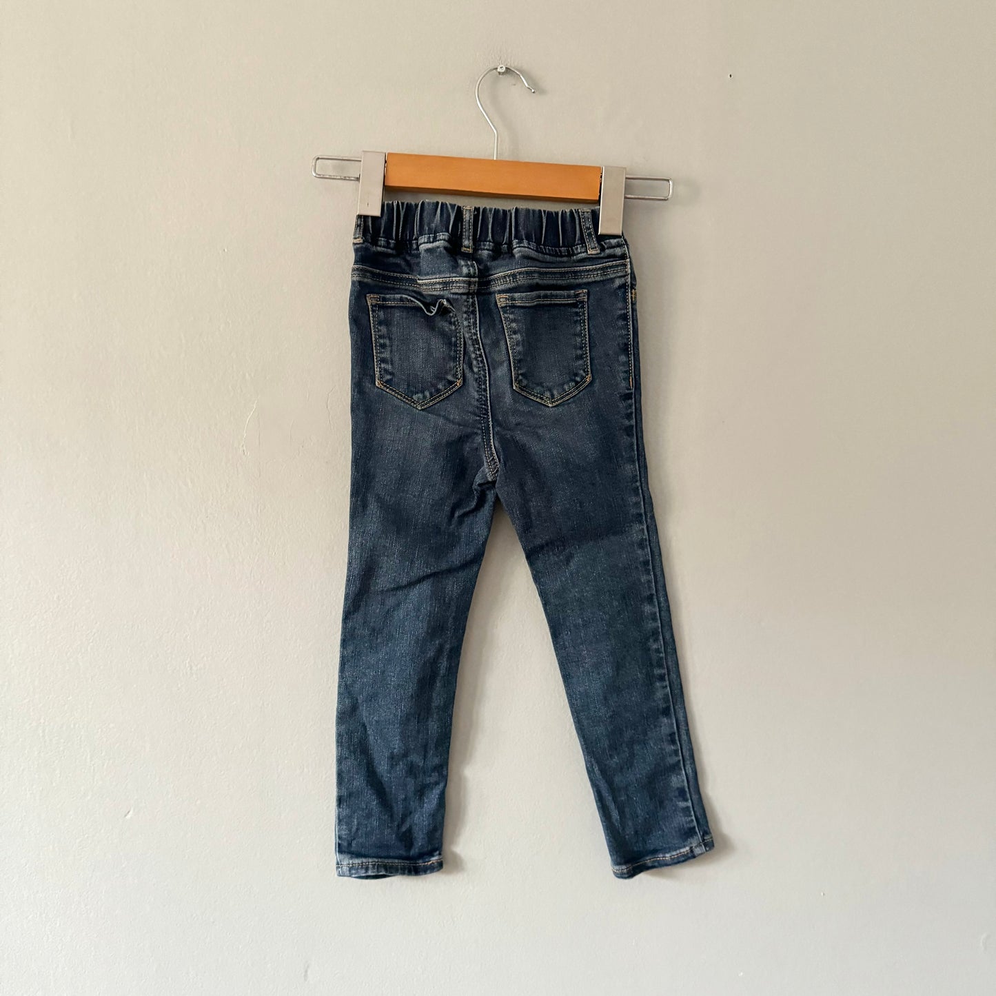 Gap / Stretch denim with sparkle hearts / 4Y