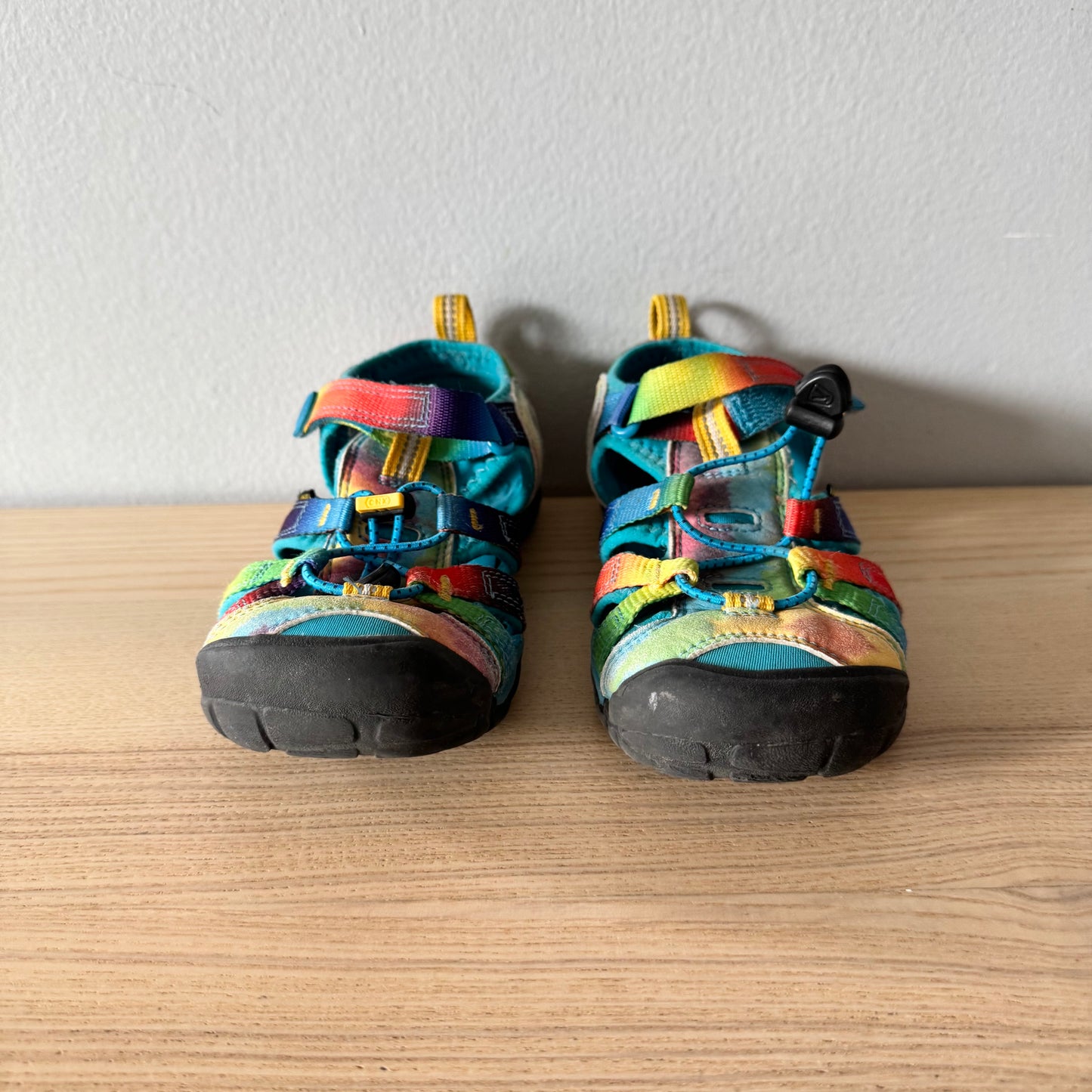 Keen / Colourful tie dye sandals / J2