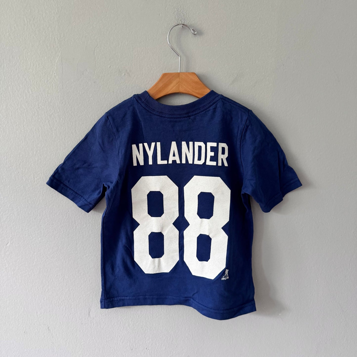 NHL / Tronto Maple Leafs T-shirt / 4Y