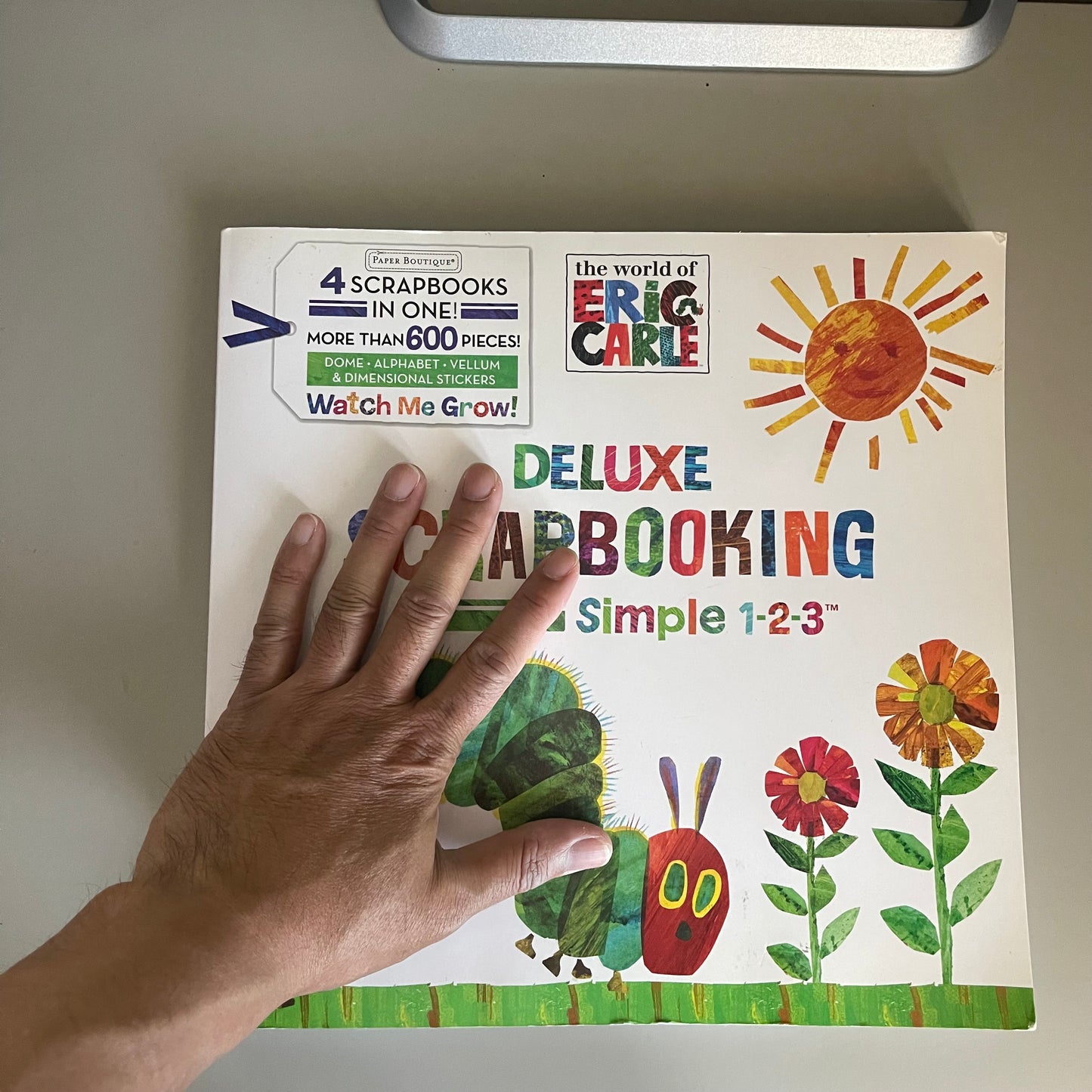 [Brand New] The World of Eric Carle - Deluxe Scrapbooking Simple 1-2-3