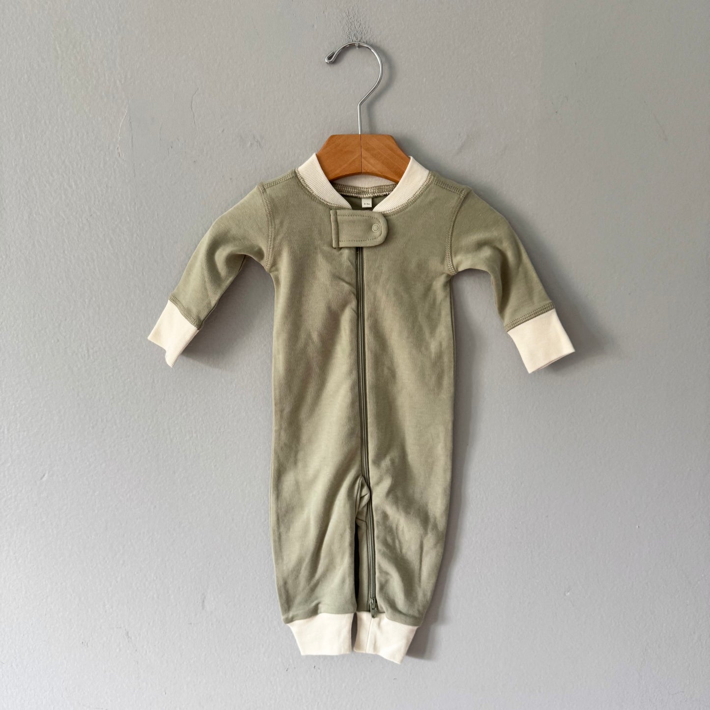 Quincy Mae / Sage green romper / 0-3M