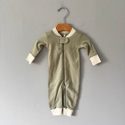 Quincy Mae / Sage green romper / 0-3M