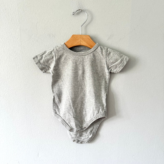 Mini mioche / Light grey onesie / 3-6M