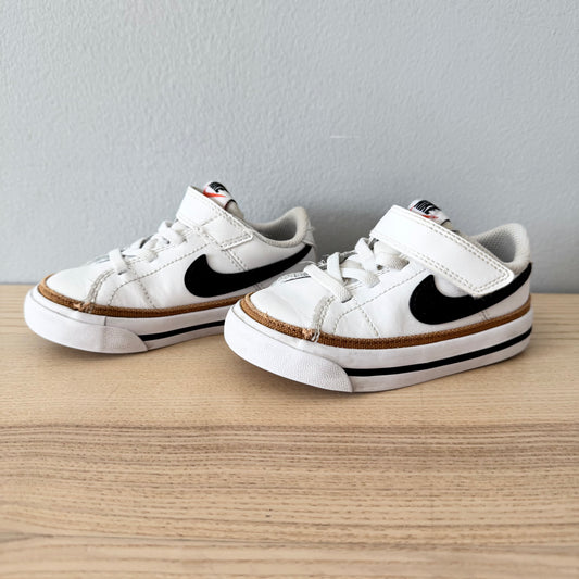 Nike / Sneaker / US7