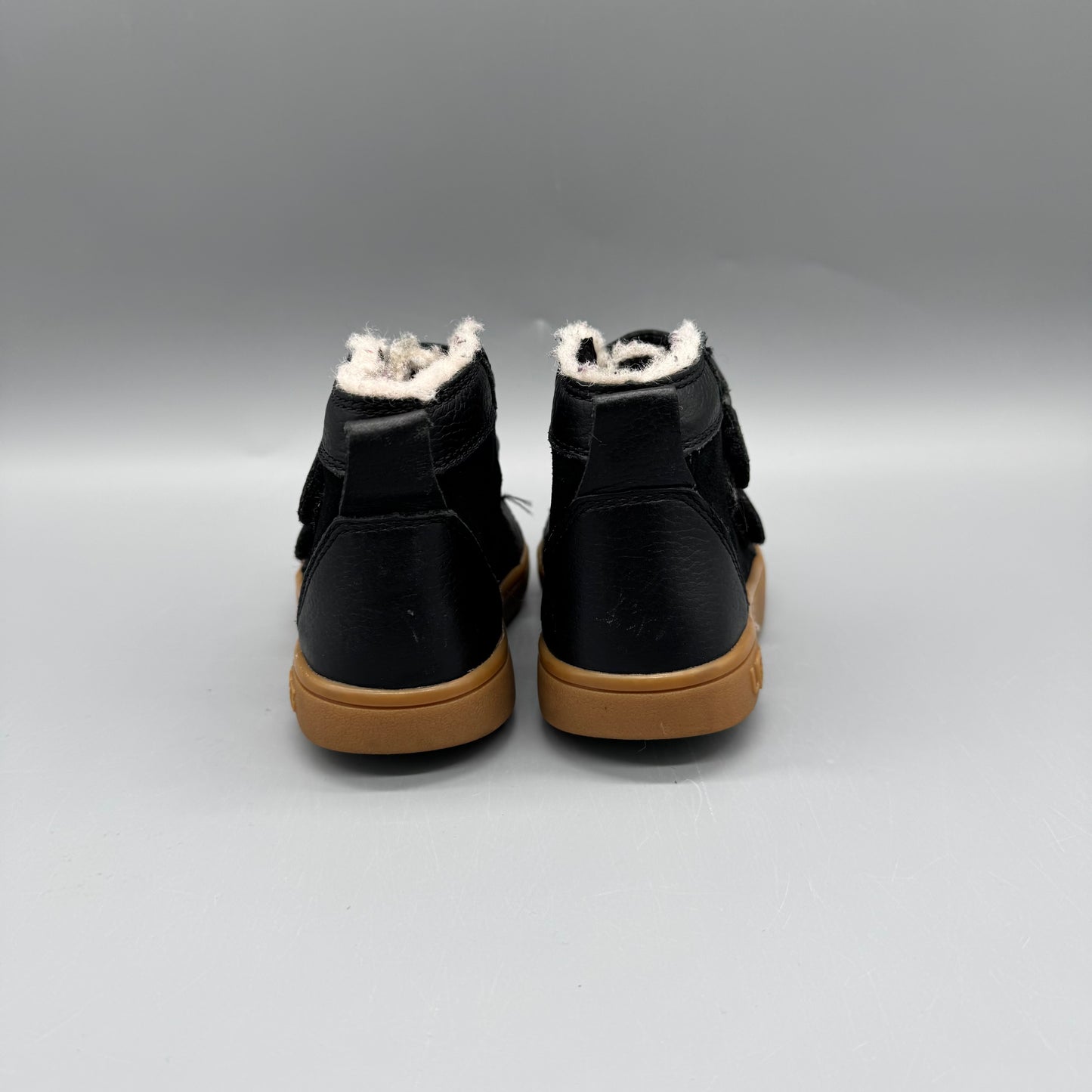 UGG / Snow Boots / US6