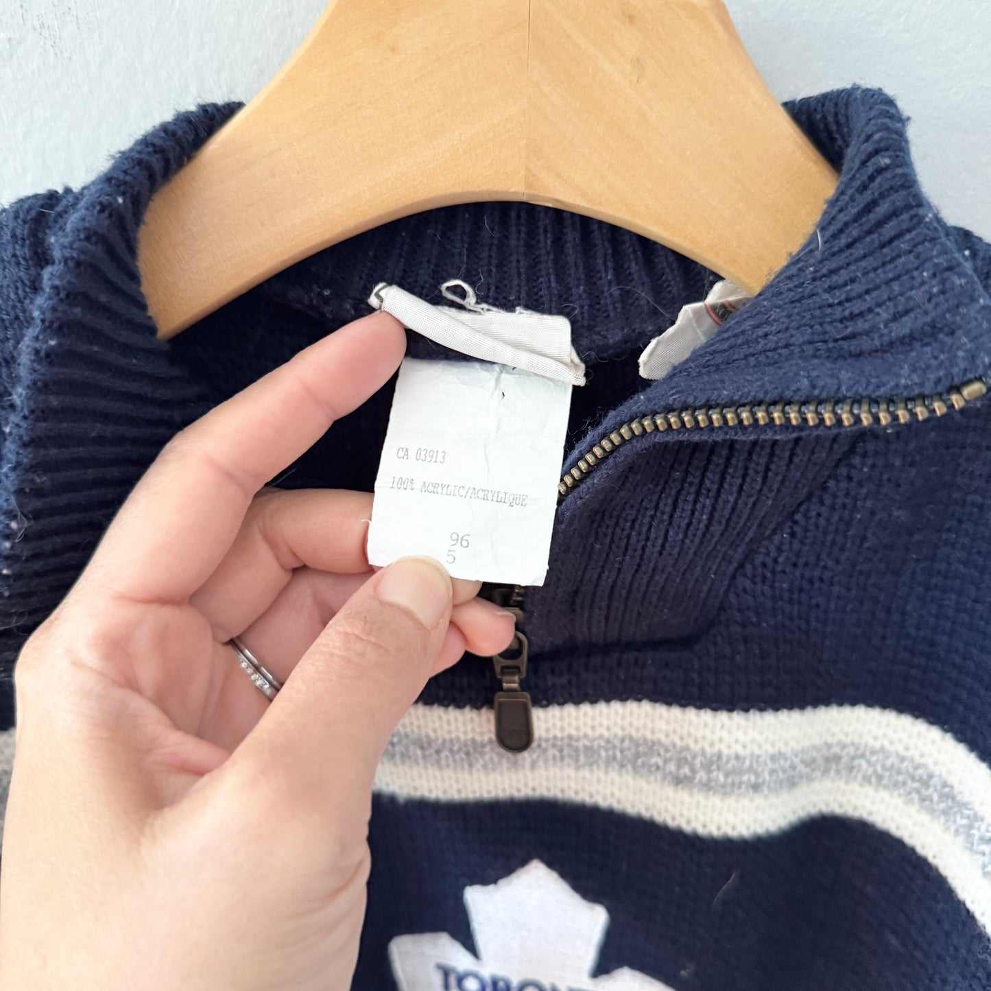 Vintage NHL / Toronto Maple Leafs knit pullover / 5Y