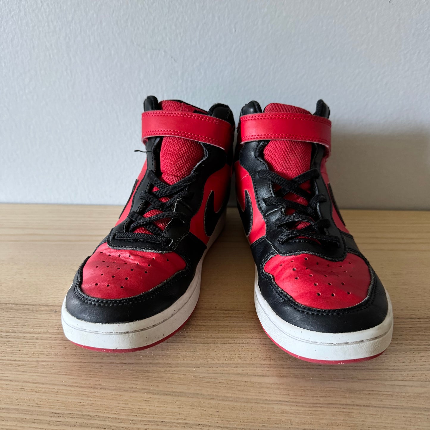 Nike / Air Jordan / J2