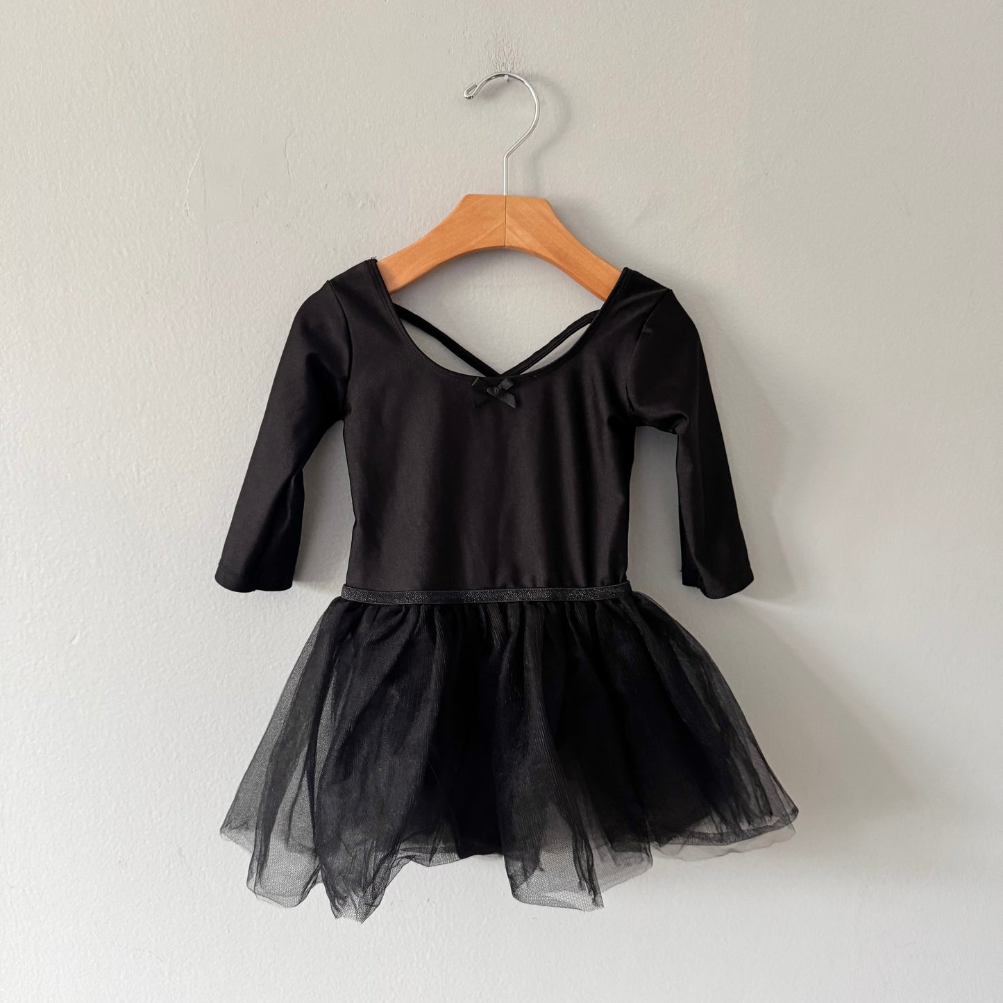 No brand / Black tutu ballet attire / 3Y