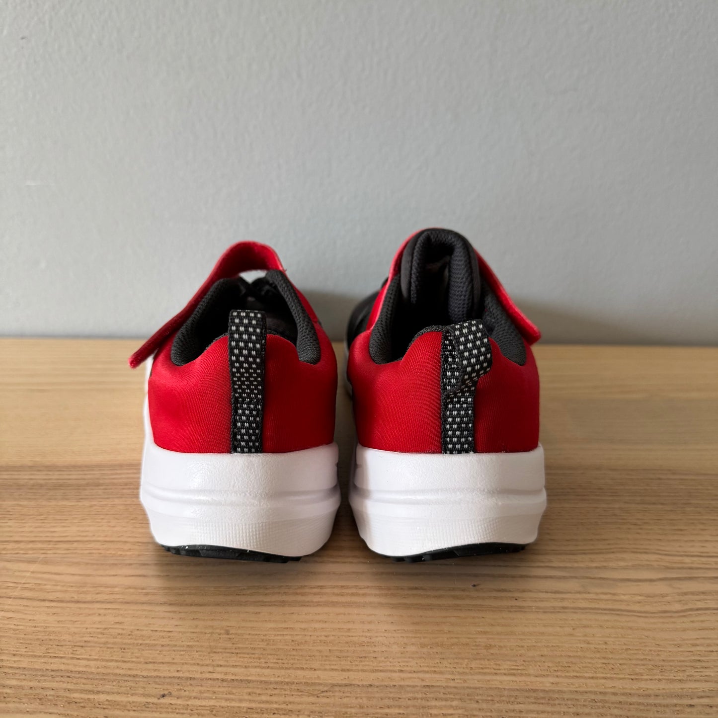 Nike / Sneakers / J3