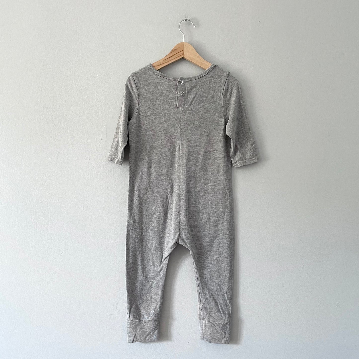 Smash + Tess / Light grey long sleeve romper / 2Y