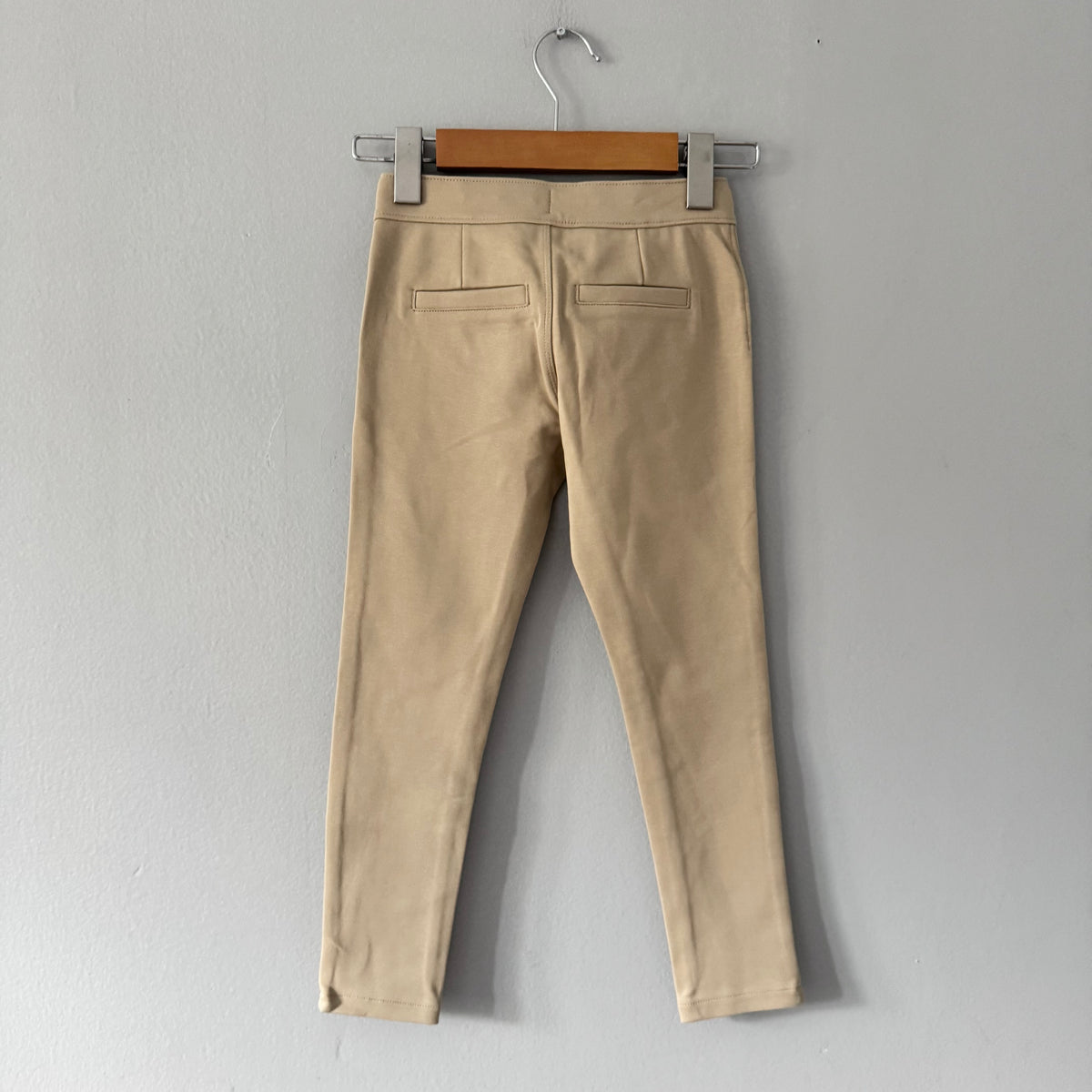 Old Navy / Beige pants / 6Y - New with tag - 2 Available