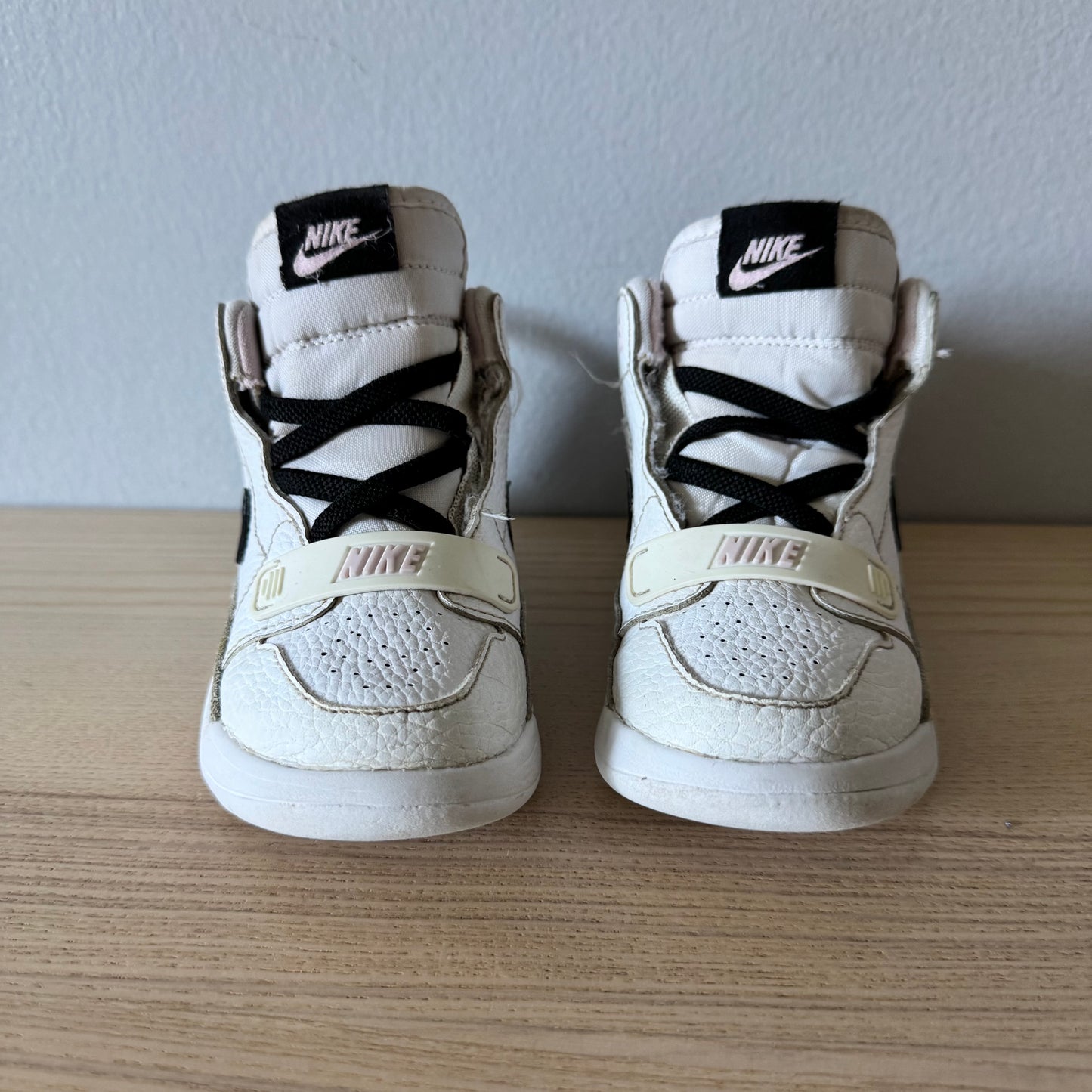 Nike / Sneaker / US10