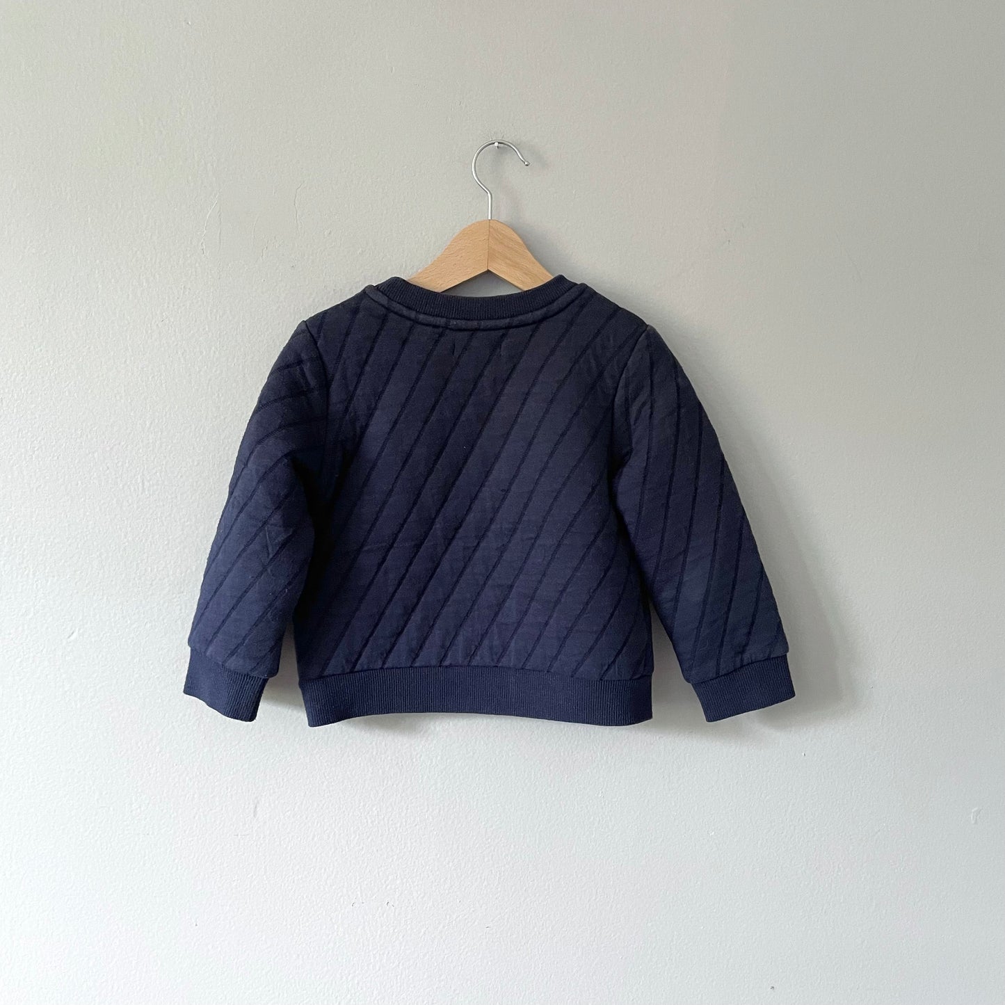 Obaibi / Navy quilted sweatshirt / 3Y