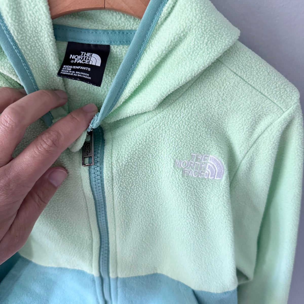 The North Face / Green fleece zip up / 5Y