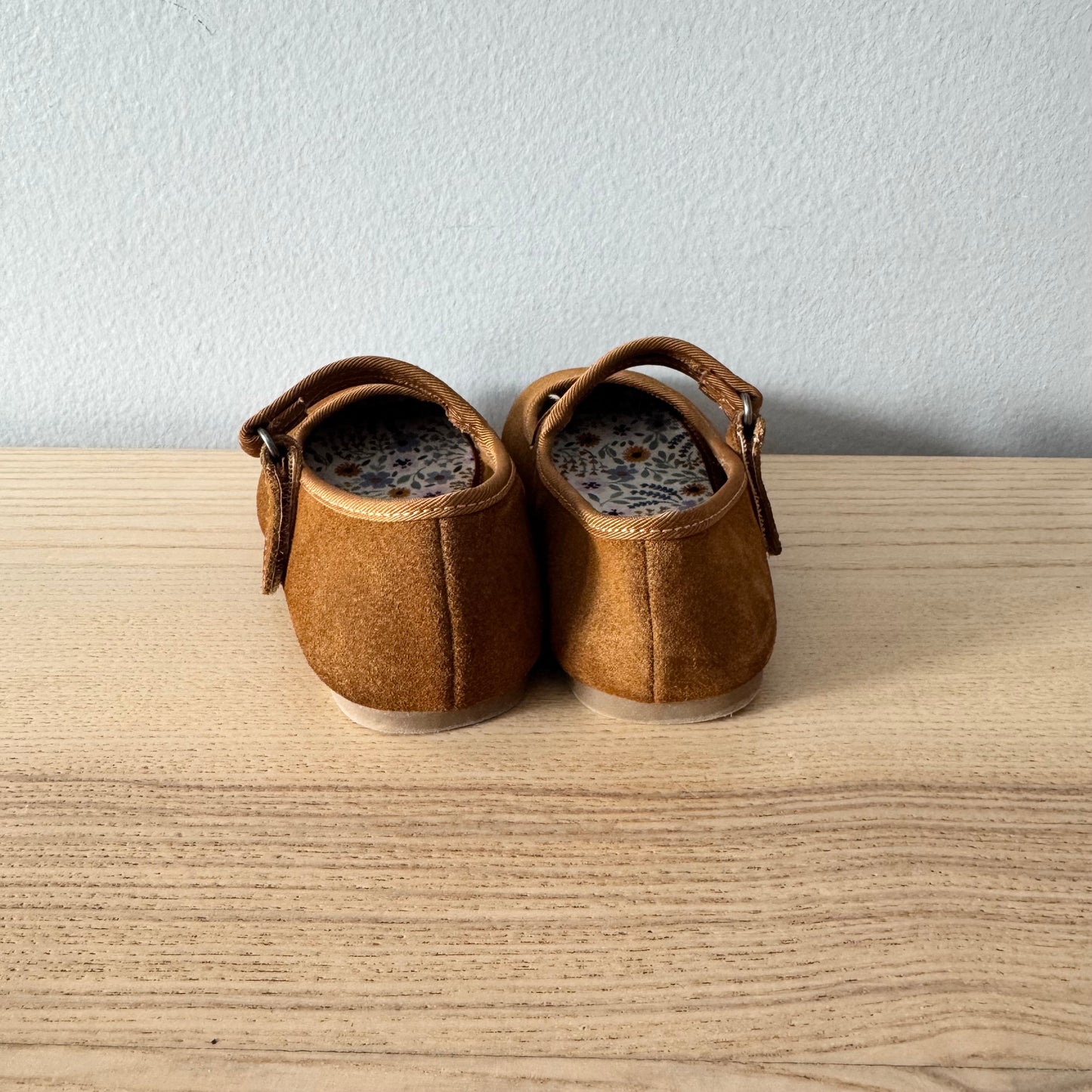 Zara / Shoes / EU24(US8)