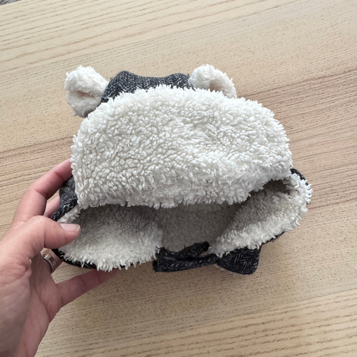 CaliKids / Sherpa lined winter hat / 9-18M