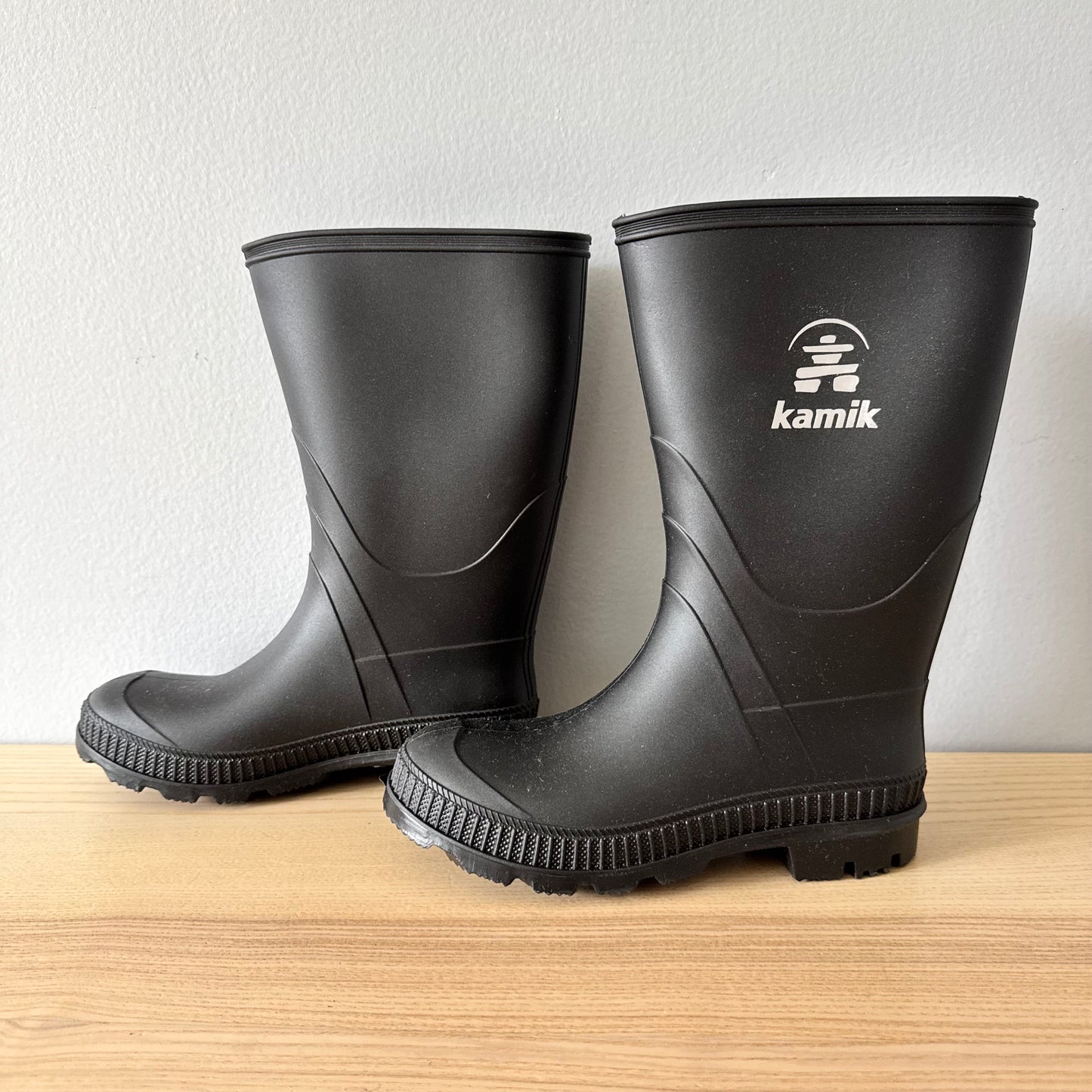 Kamik / Black rain boots / J1 - Brand new