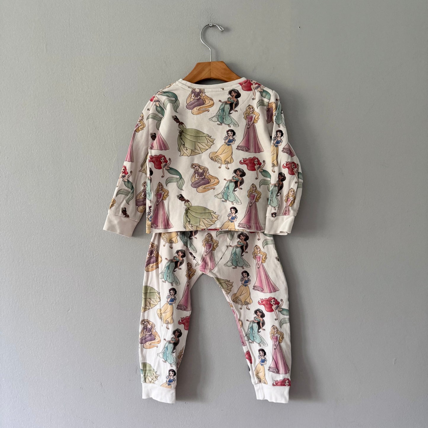 Disney Princess / Pajama set / 3Y