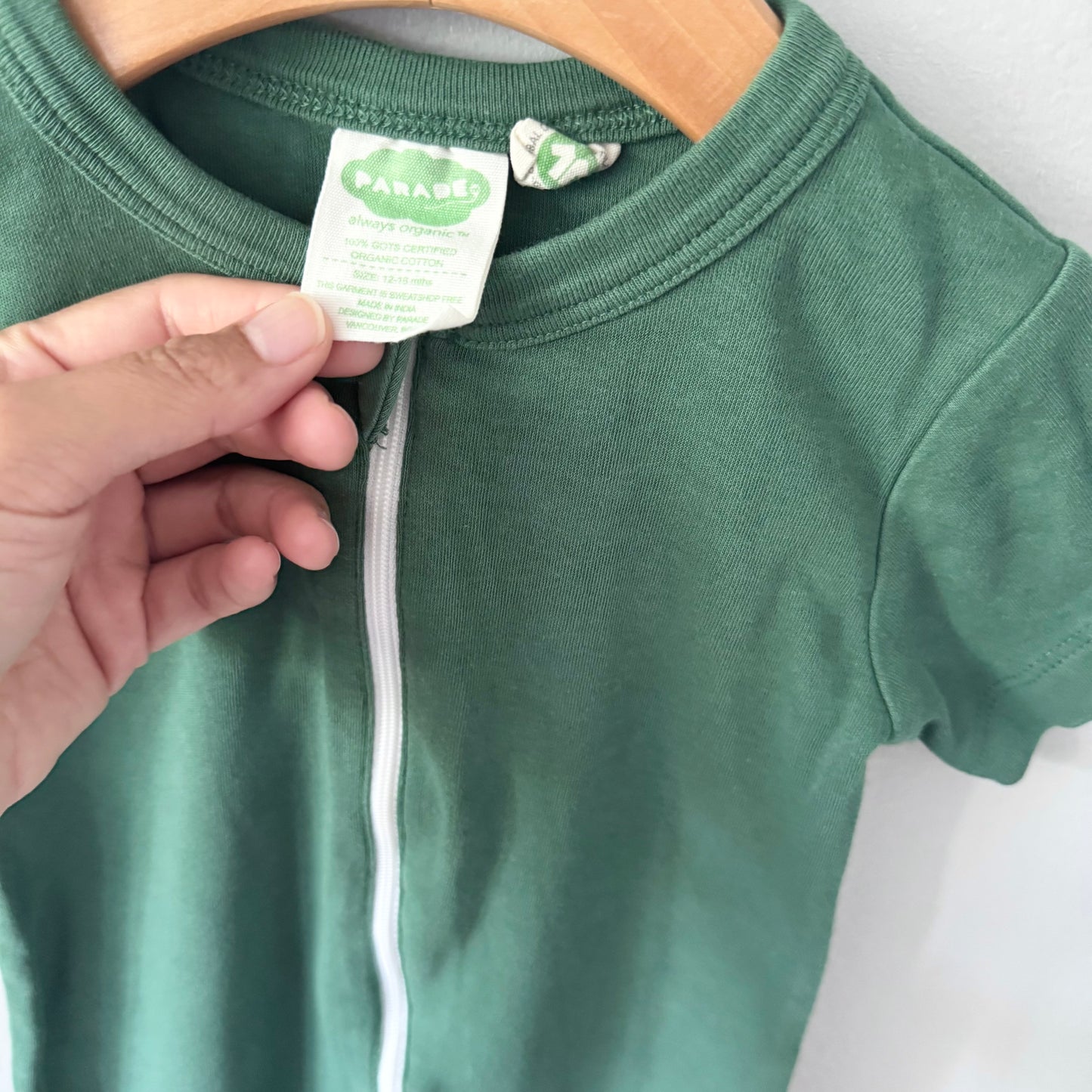 Parade Organic / Green short sleeve romper / 12-18M