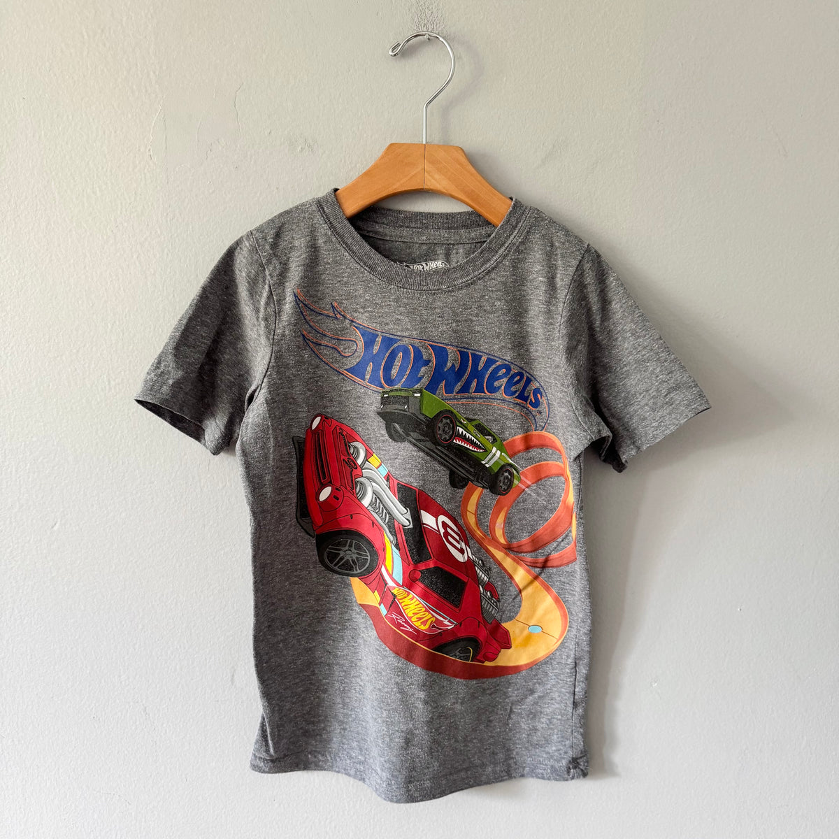 Hot Wheels / Dark grey T-shirt / 7Y