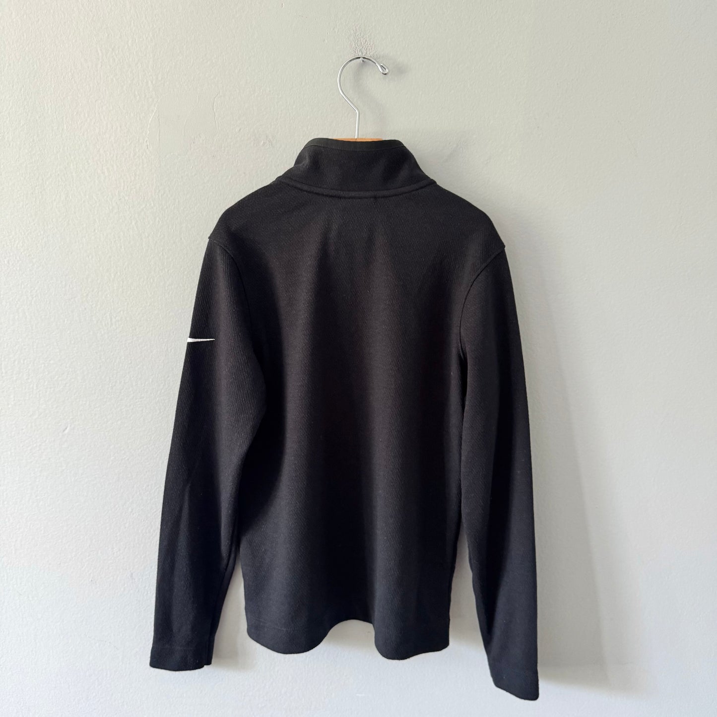 Nike / Black Dri Fit top / 7-8Y