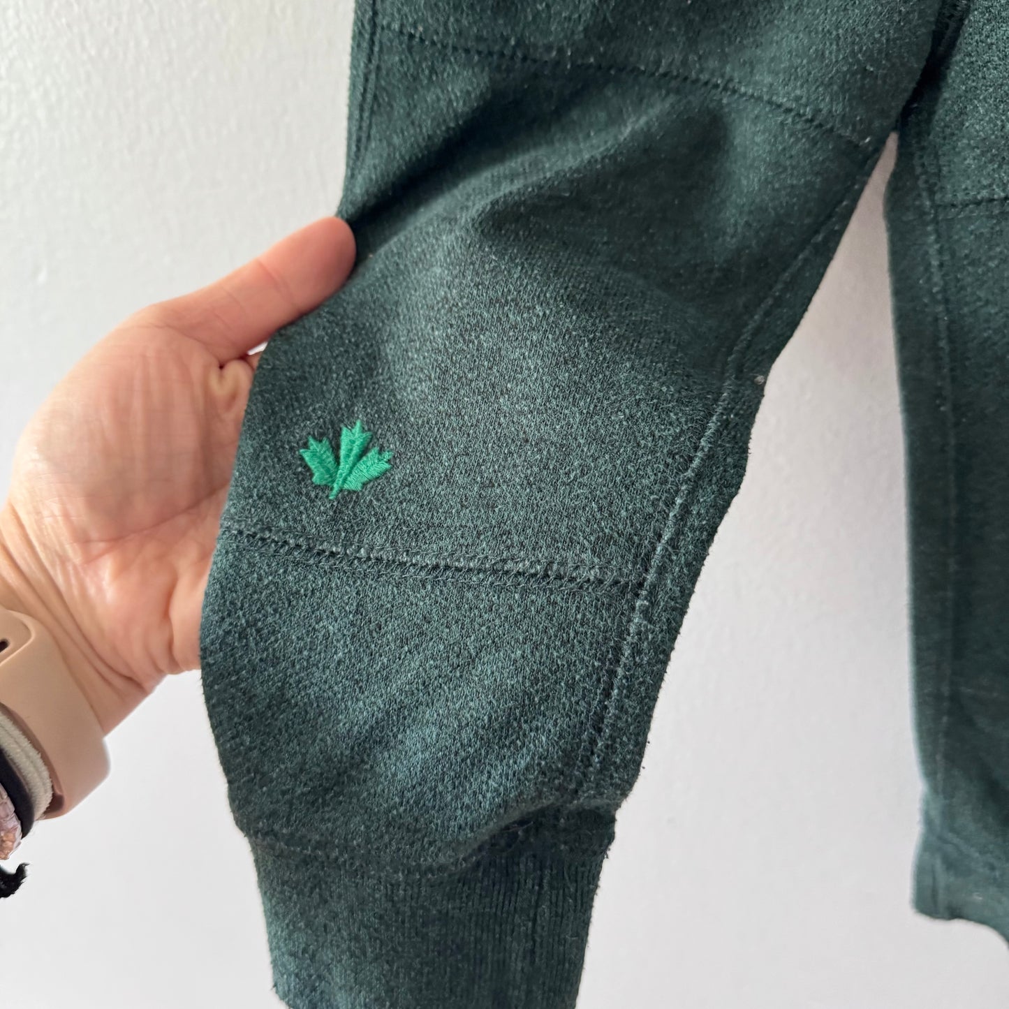 Roots / Dark green sweatpants / 2T